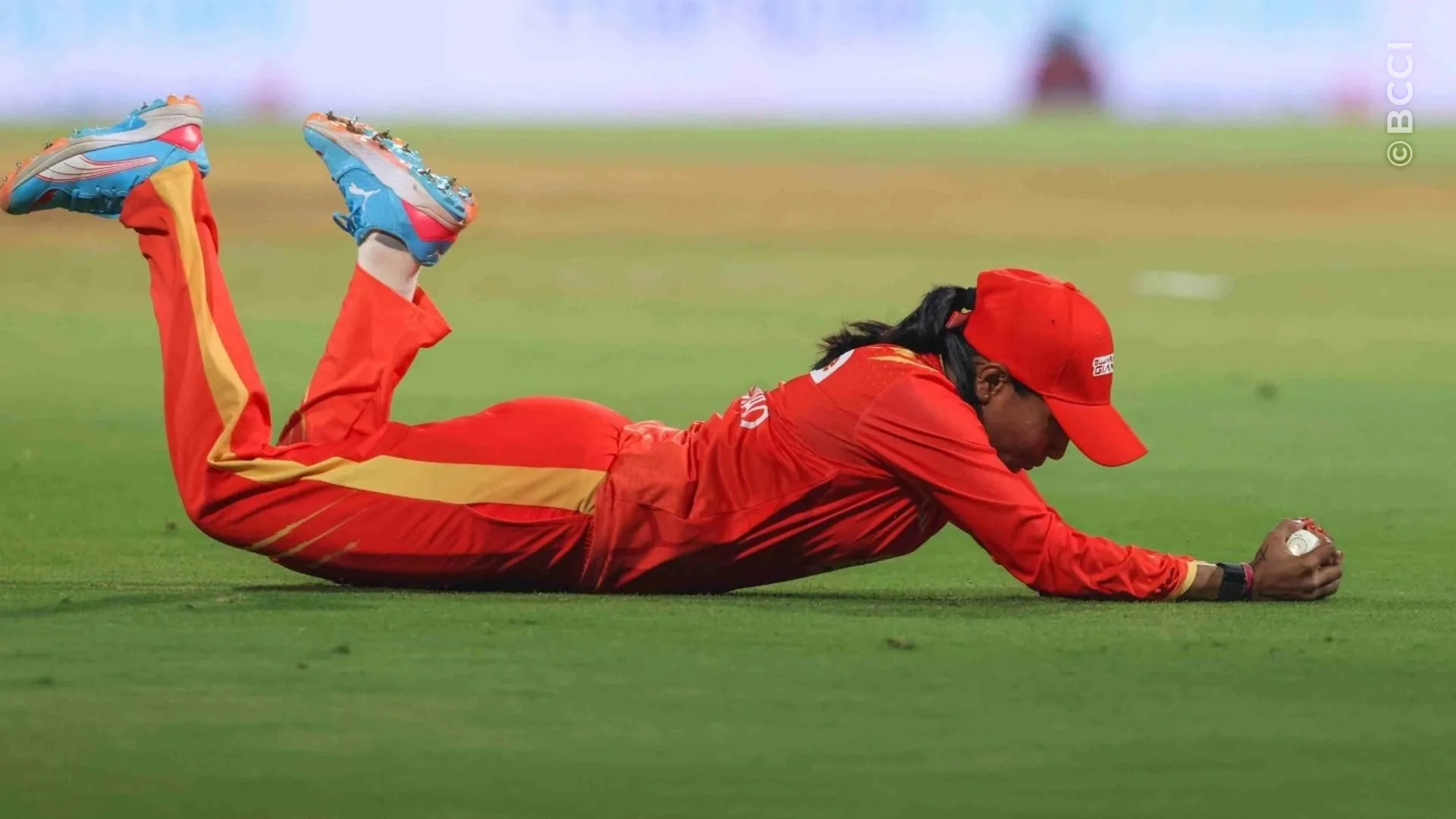 TATA WPL 2026: Match 9 - Royal Challengers Bengaluru vs Gujarat Giants — photo 8