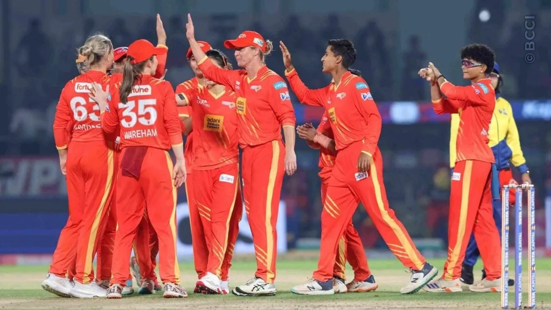TATA WPL 2026: Match 12 - Gujarat Giants vs Royal Challengers Bengaluru — photo 10