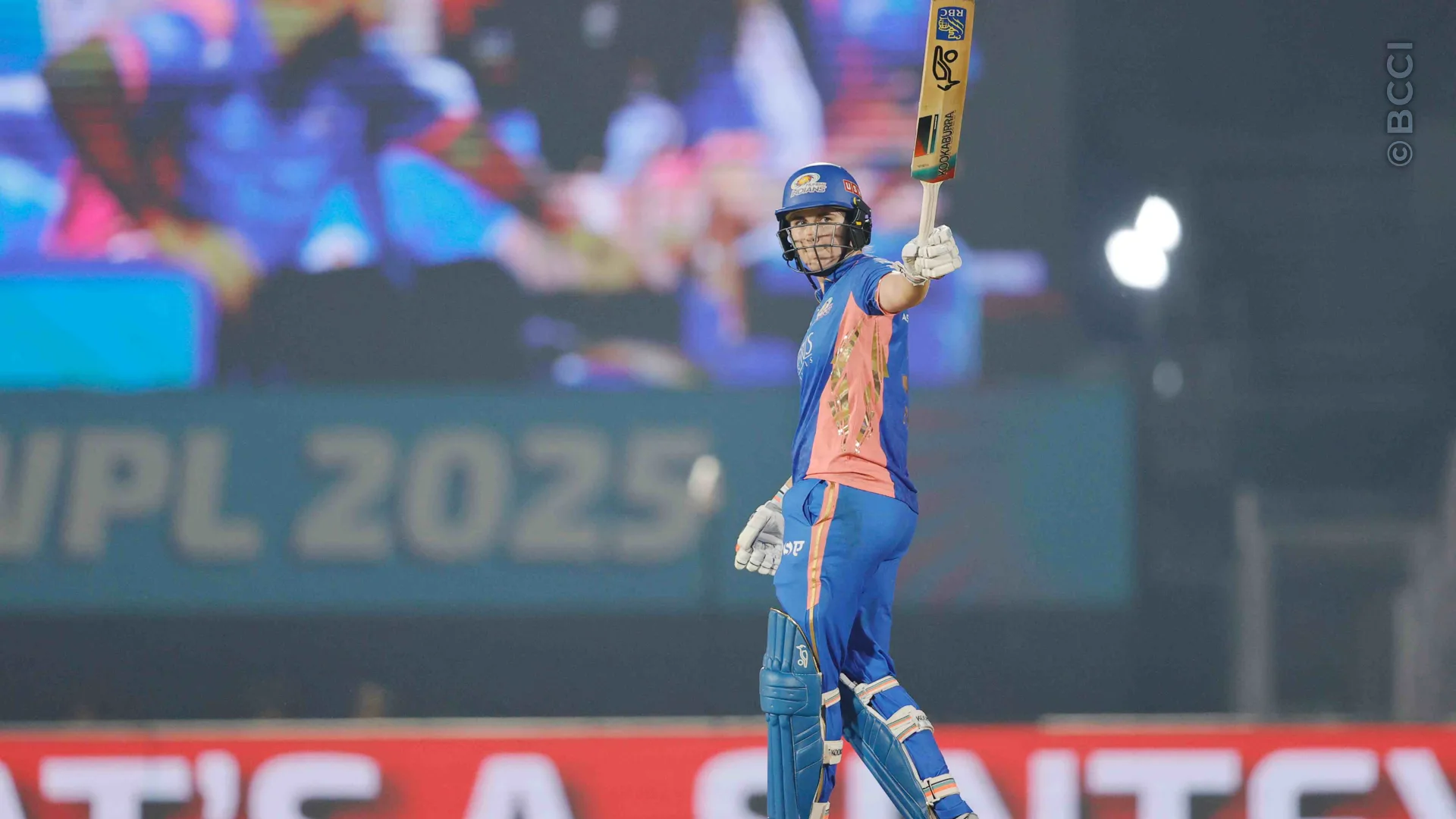 TATA WPL 2025: Eliminator - Mumbai Indians vs Gujarat Giants — photo 21
