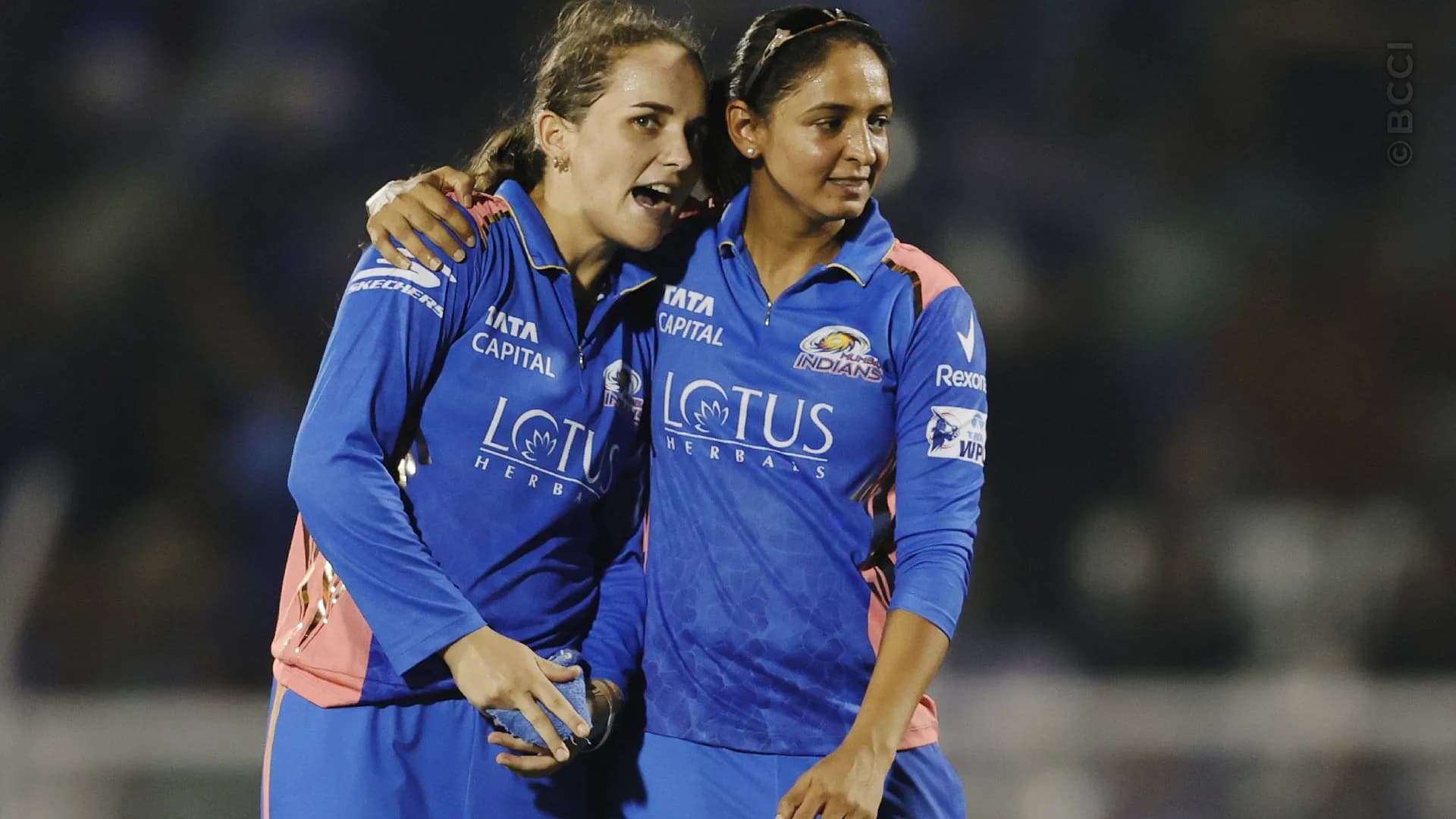 TATA WPL 2025: Match 20 - Mumbai Indians vs Royal Challengers Bengaluru — photo 22