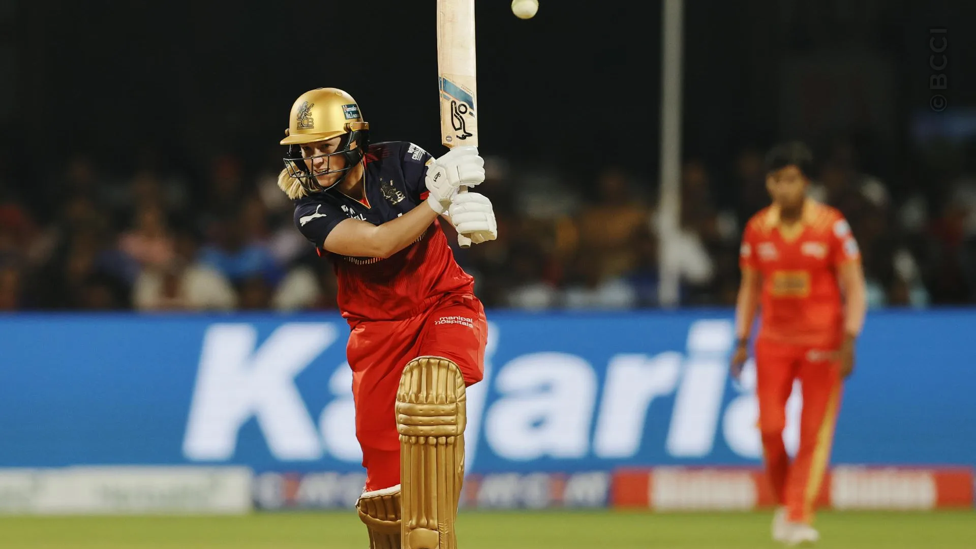TATA WPL 2025: Match 12 - Royal Challengers Bengaluru vs Gujarat Giants — photo 22