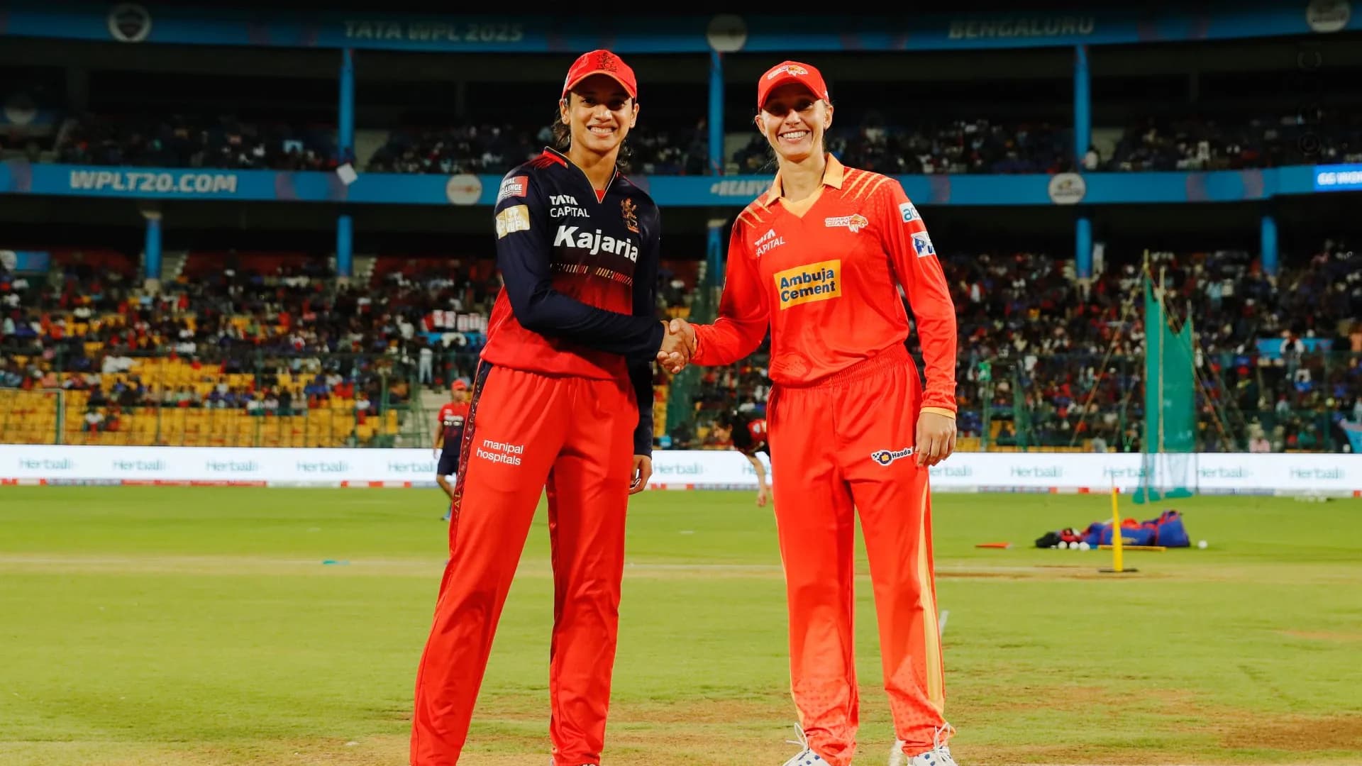 TATA WPL 2025: Match 12 - Royal Challengers Bengaluru vs Gujarat Giants — photo 2