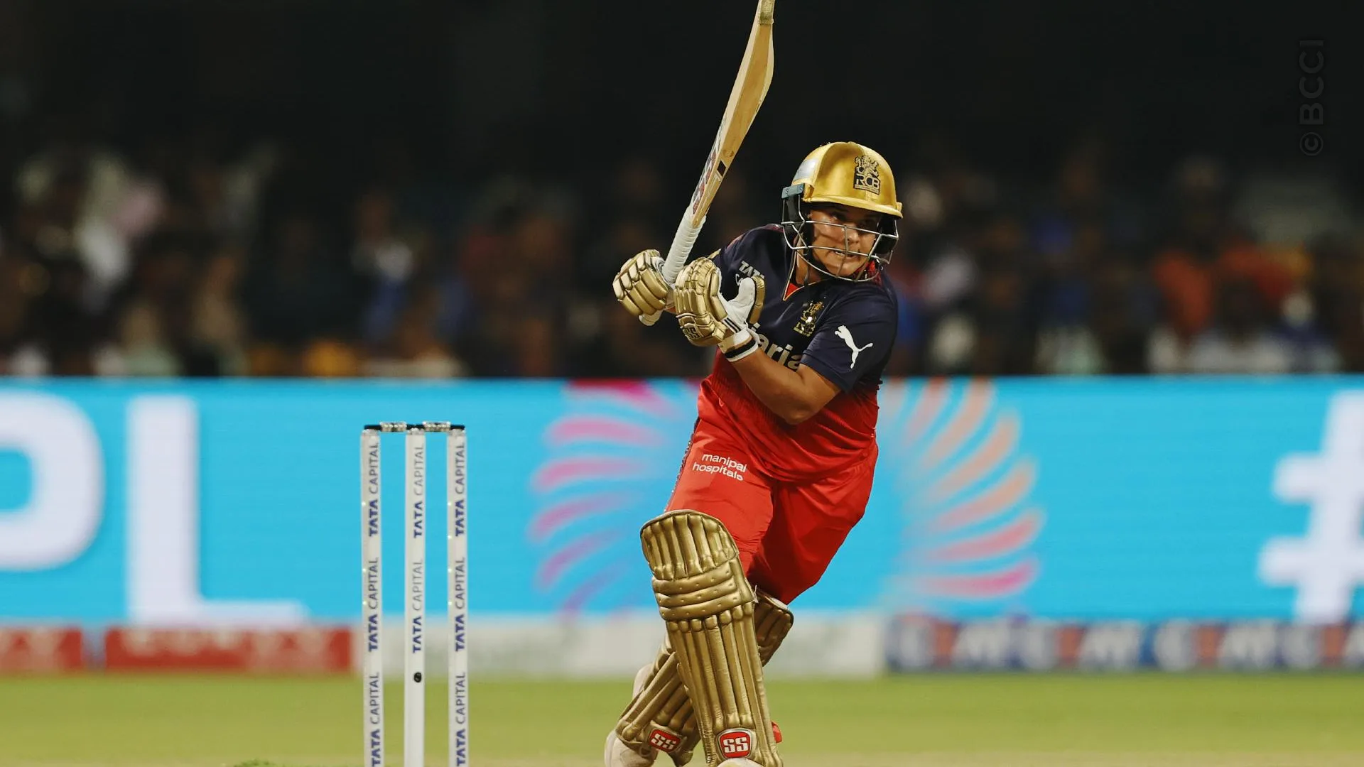 TATA WPL 2025: Match 12 - Royal Challengers Bengaluru vs Gujarat Giants — photo 18