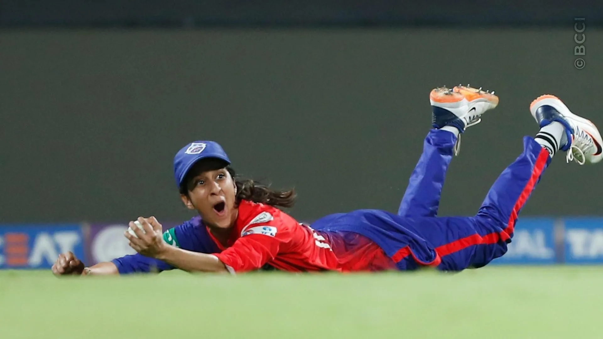 Match Album: Match 18 -  Mumbai Indians vs Delhi Capitals — photo 11