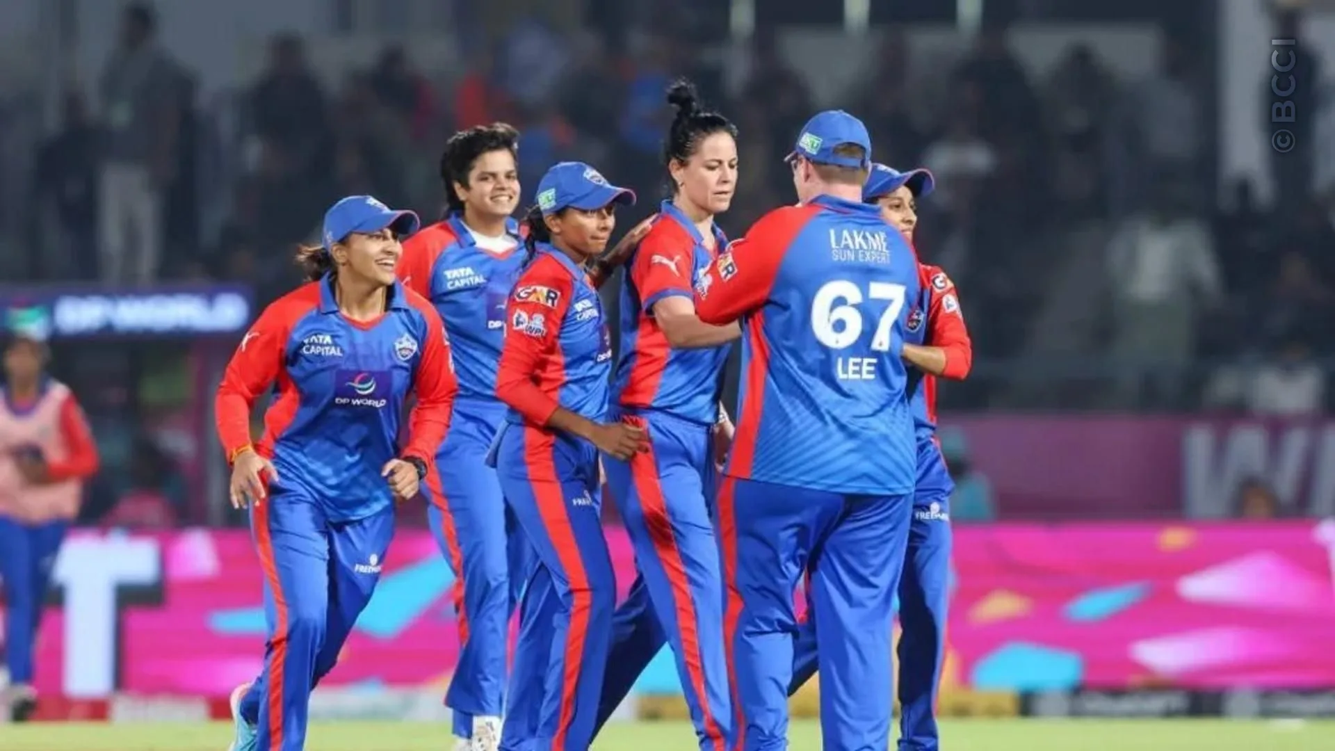 TATA WPL 2026: Match 15 - Royal Challengers Bengaluru vs Delhi Capitals — photo 9