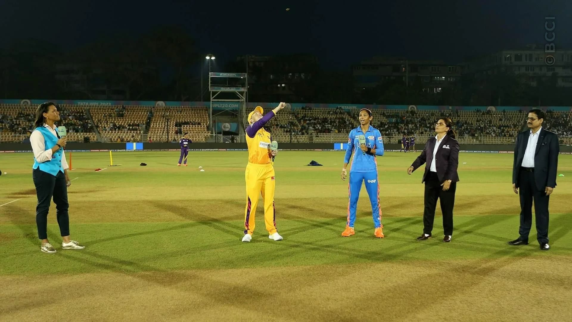 Match Album: Match 10 -  UP Warriorz vs Mumbai Indians — photo 1