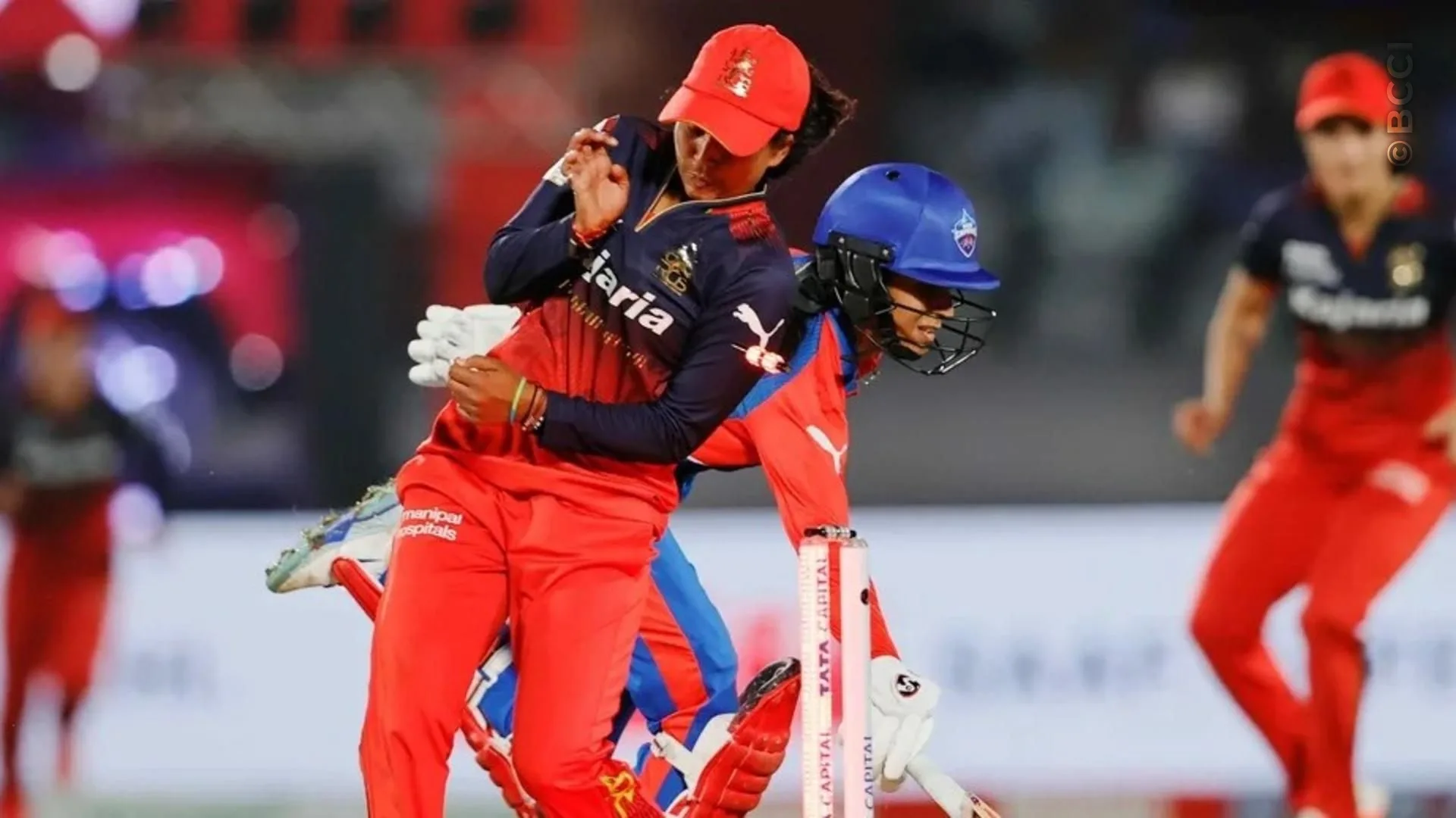 TATA WPL 2025: Match 4 - Delhi Capitals vs Royal Challengers Bengaluru — photo 21