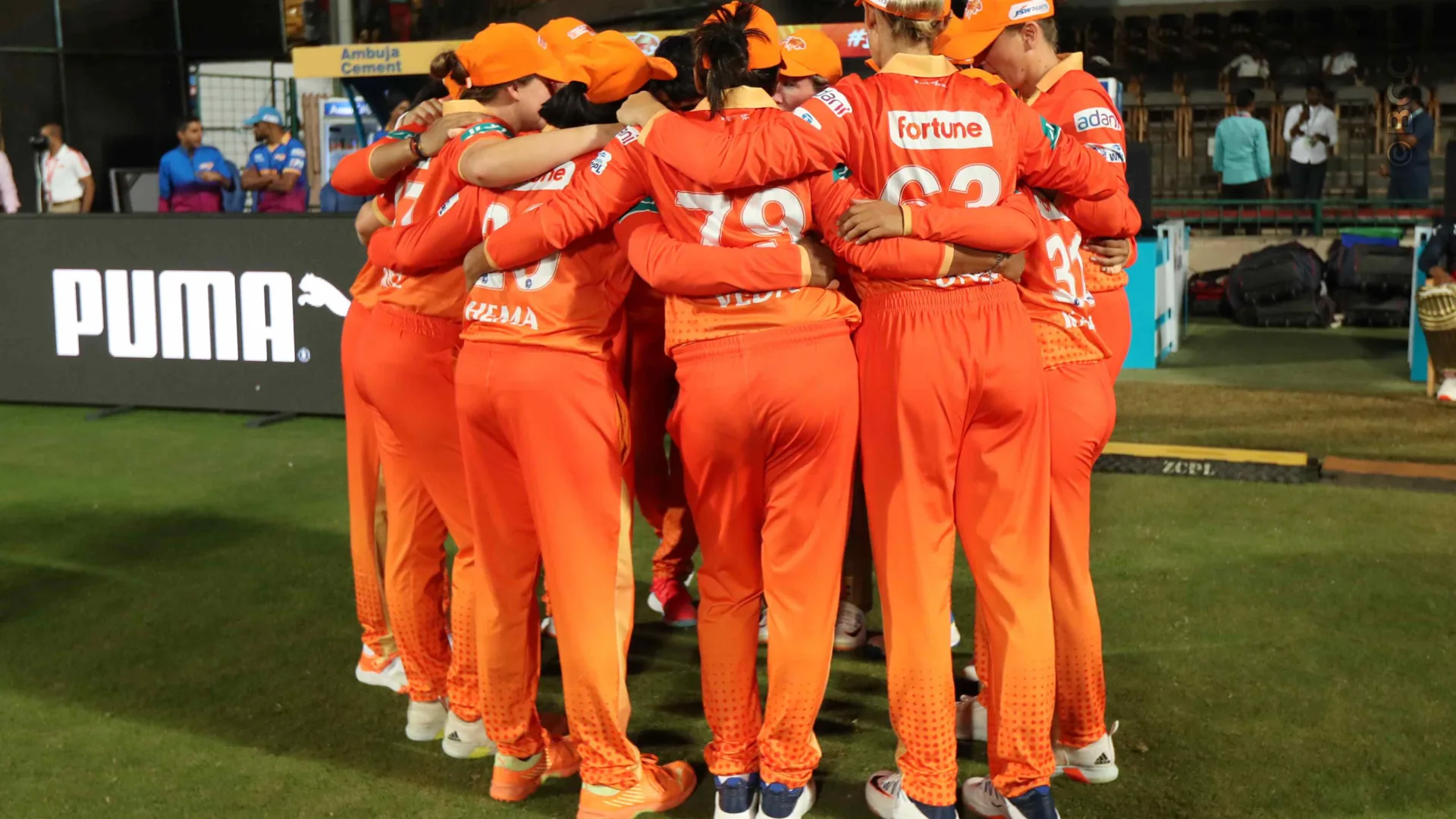 TATA WPL 2024: Match 5 - Royal Challengers Bangalore vs Gujarat Giants — photo 22