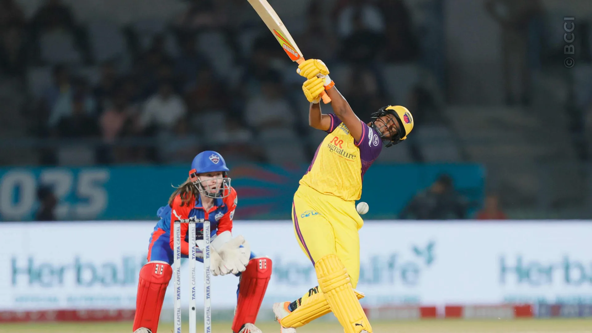 TATA WPL 2025: Match 6 - UP Warriorz vs Delhi Capitals — photo 12