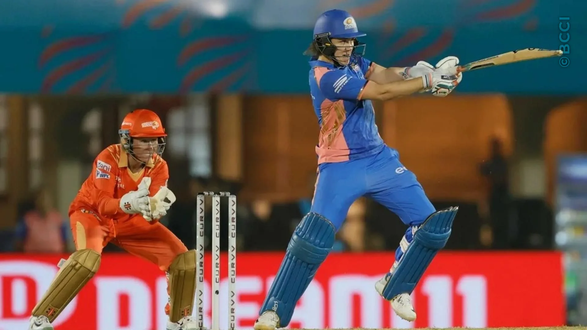TATA WPL 2025: Match 19 - Mumbai Indians vs Gujarat Giants — photo 24