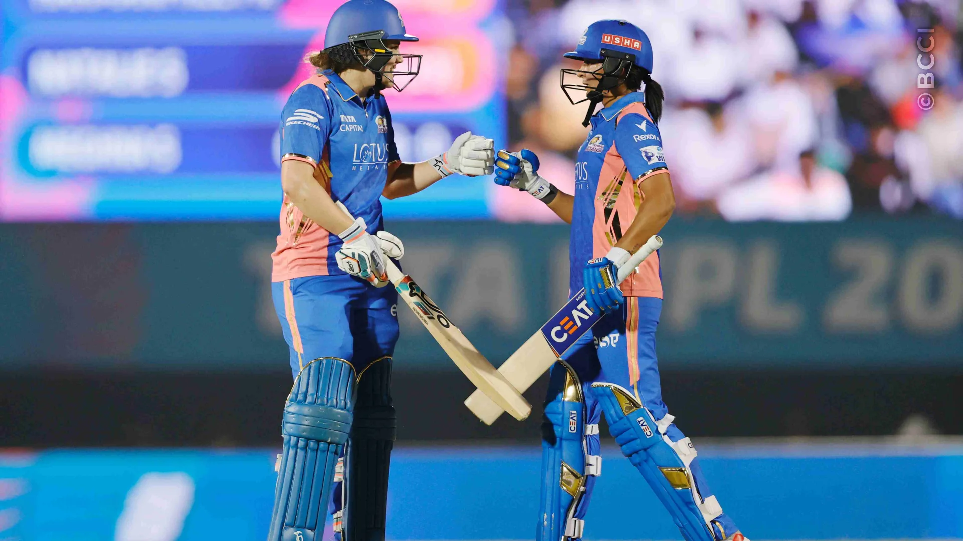 TATA WPL 2025: Match 19 - Mumbai Indians vs Gujarat Giants — photo 12