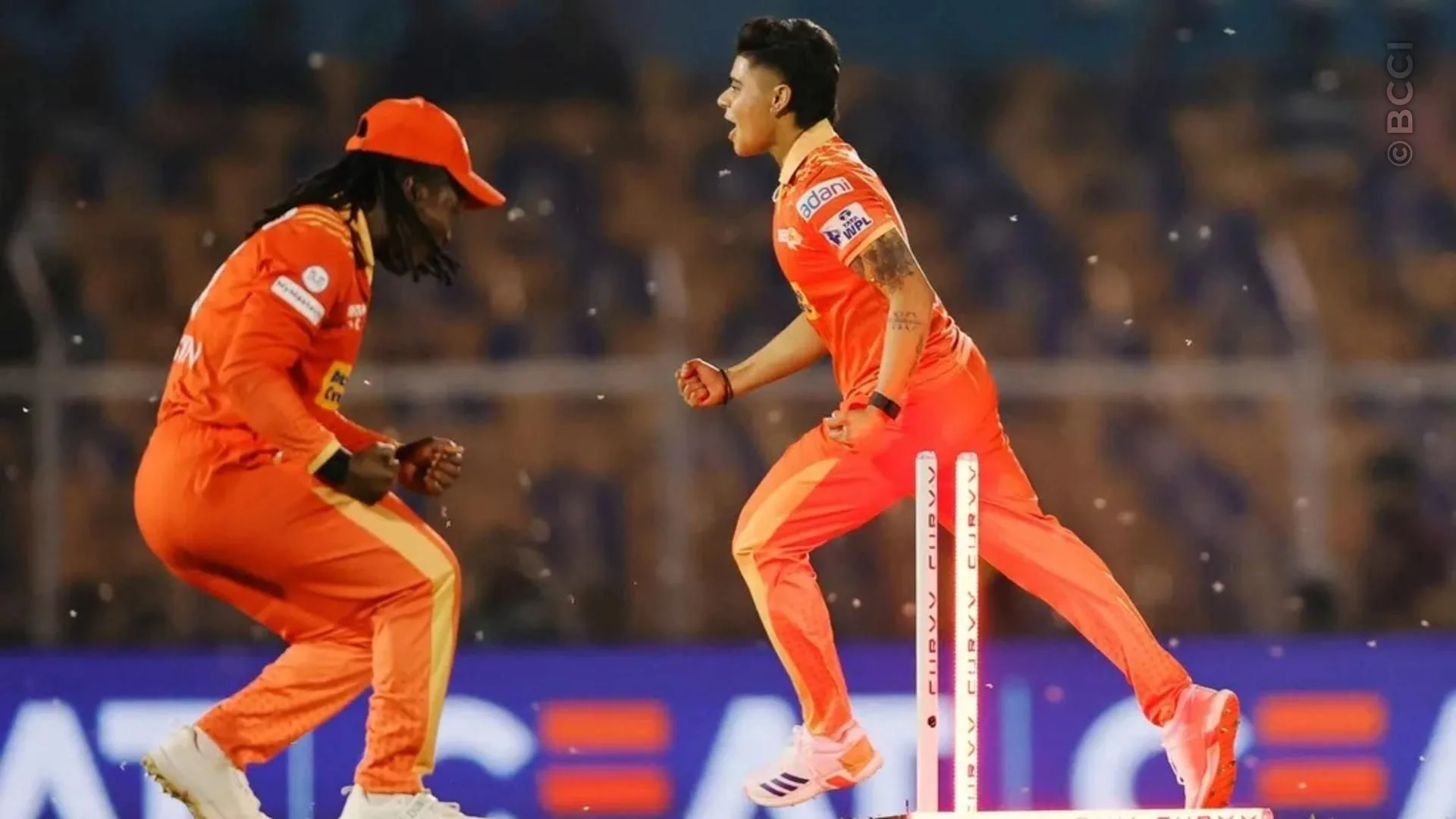 TATA WPL 2025: Match 19 - Mumbai Indians vs Gujarat Giants — photo 9