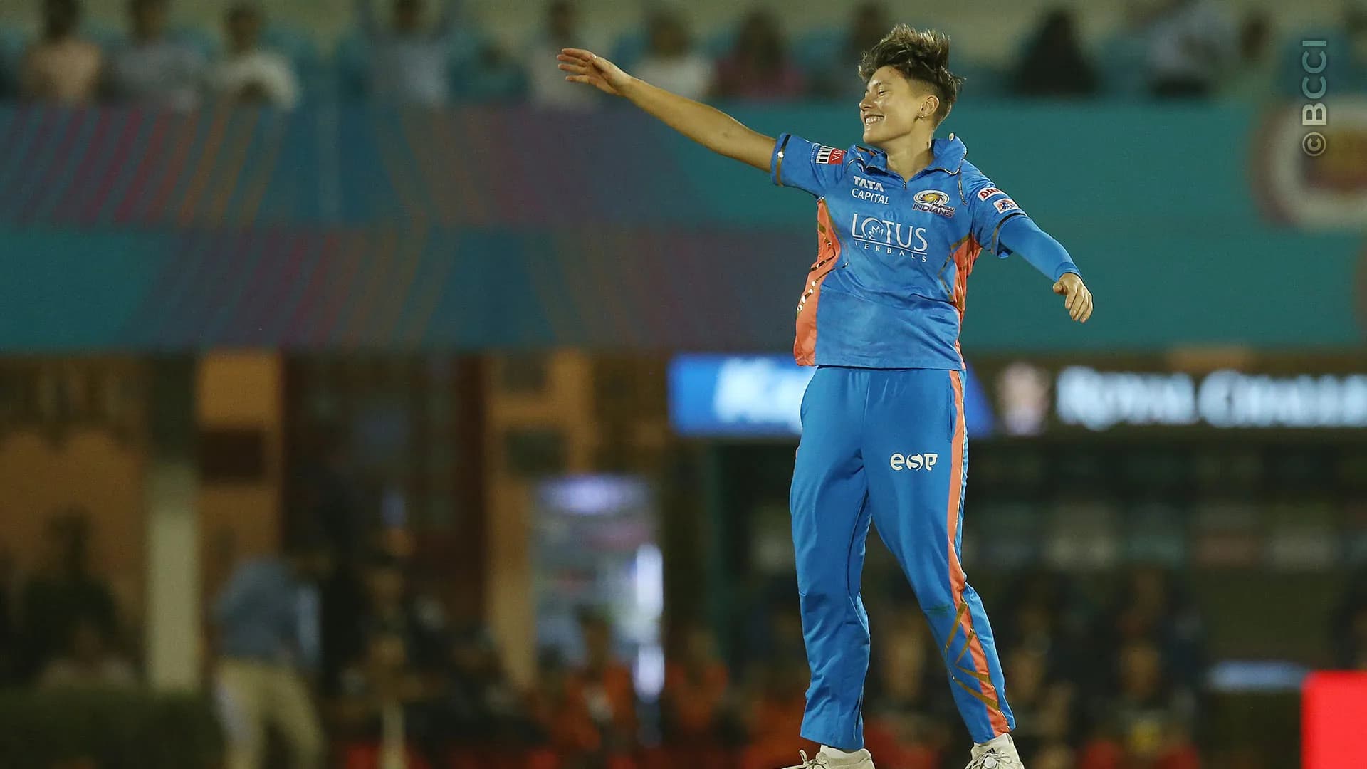Match Album: Match 4 - Mumbai Indians vs Royal Challengers Bangalore — photo 7