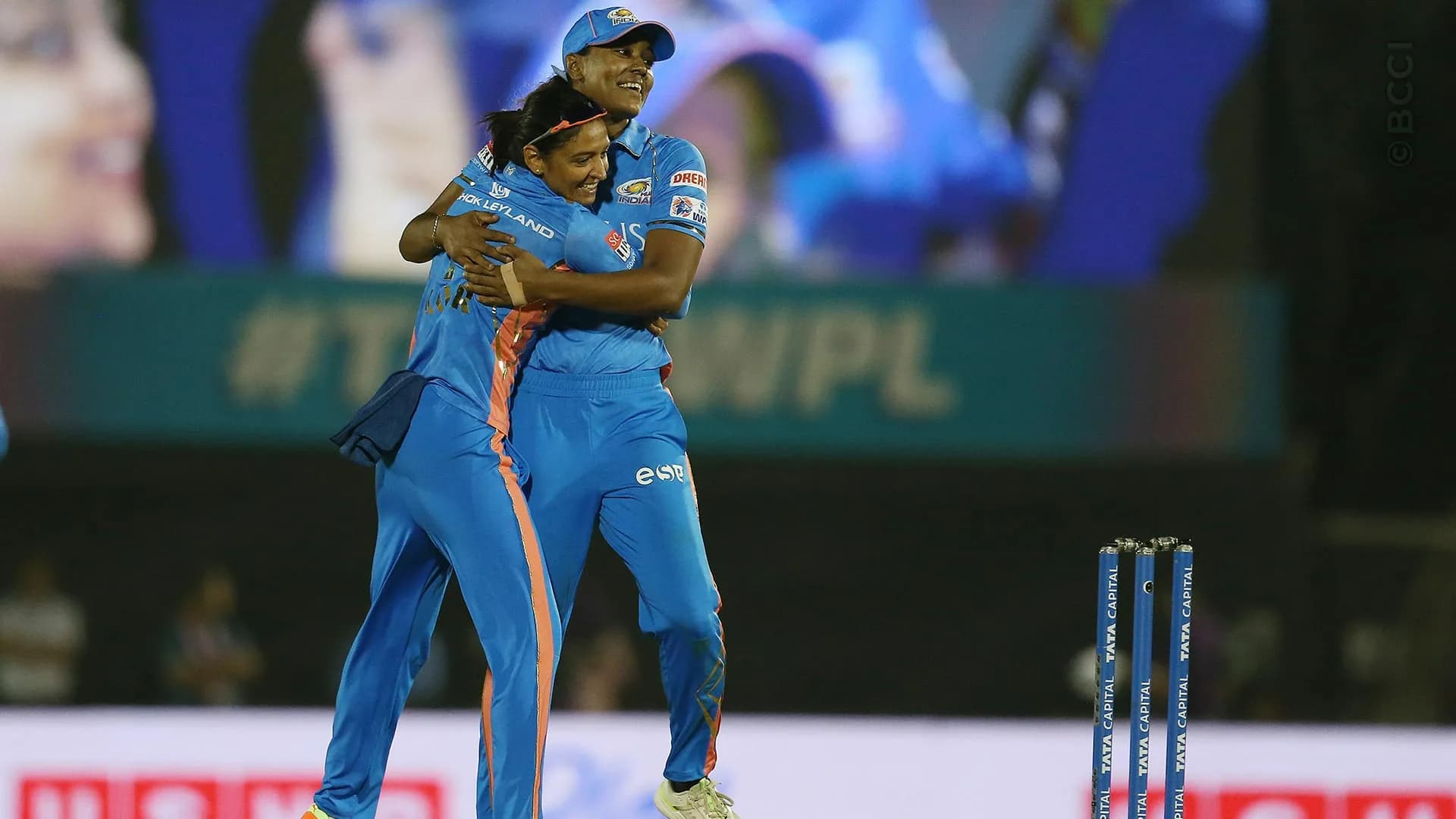 Match Album: Match 4 - Mumbai Indians vs Royal Challengers Bangalore — photo 21