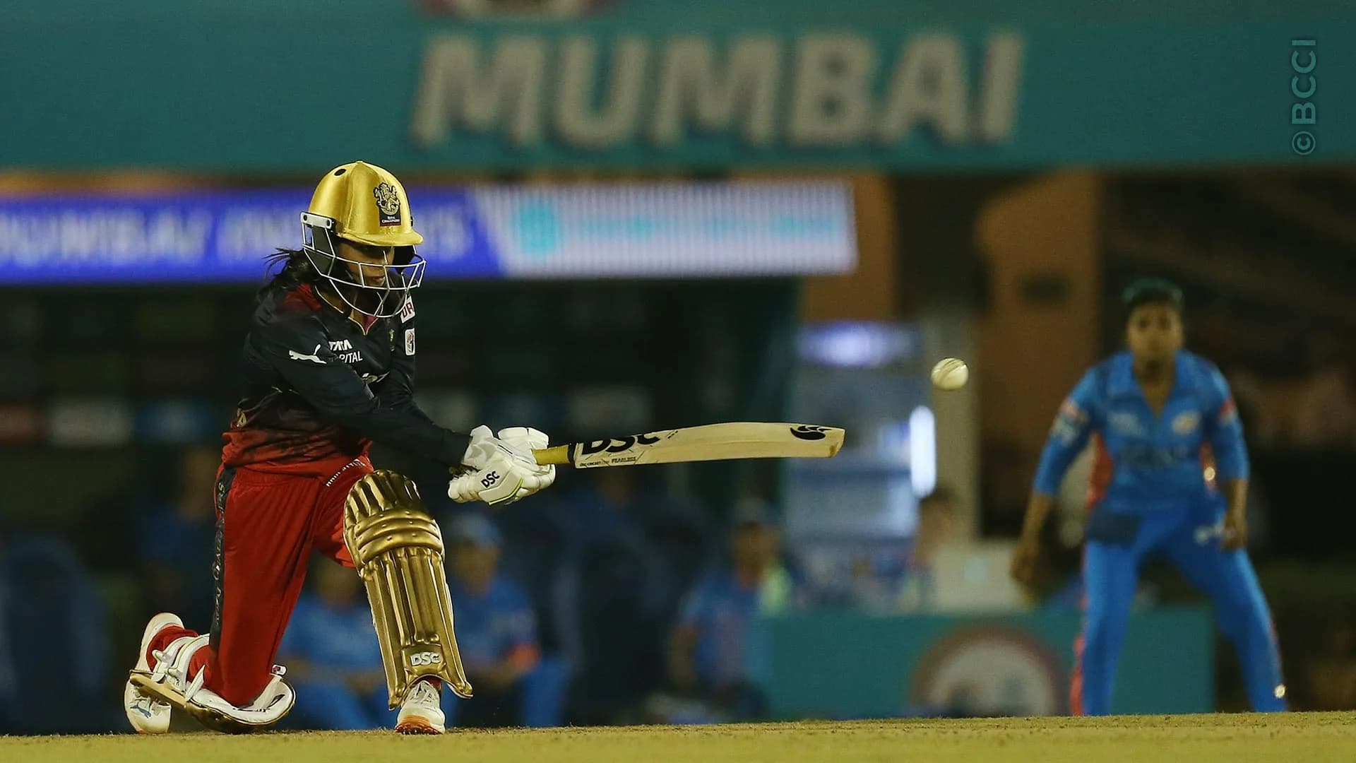Match Album: Match 4 - Mumbai Indians vs Royal Challengers Bangalore — photo 19