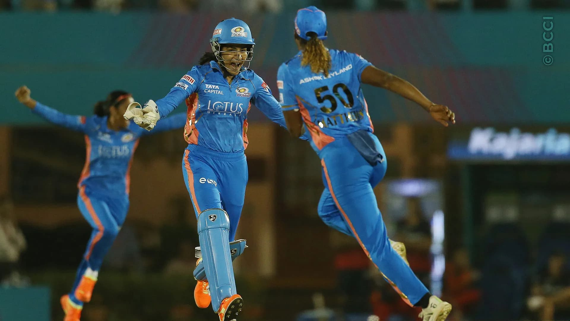 Match Album: Match 4 - Mumbai Indians vs Royal Challengers Bangalore — photo 10