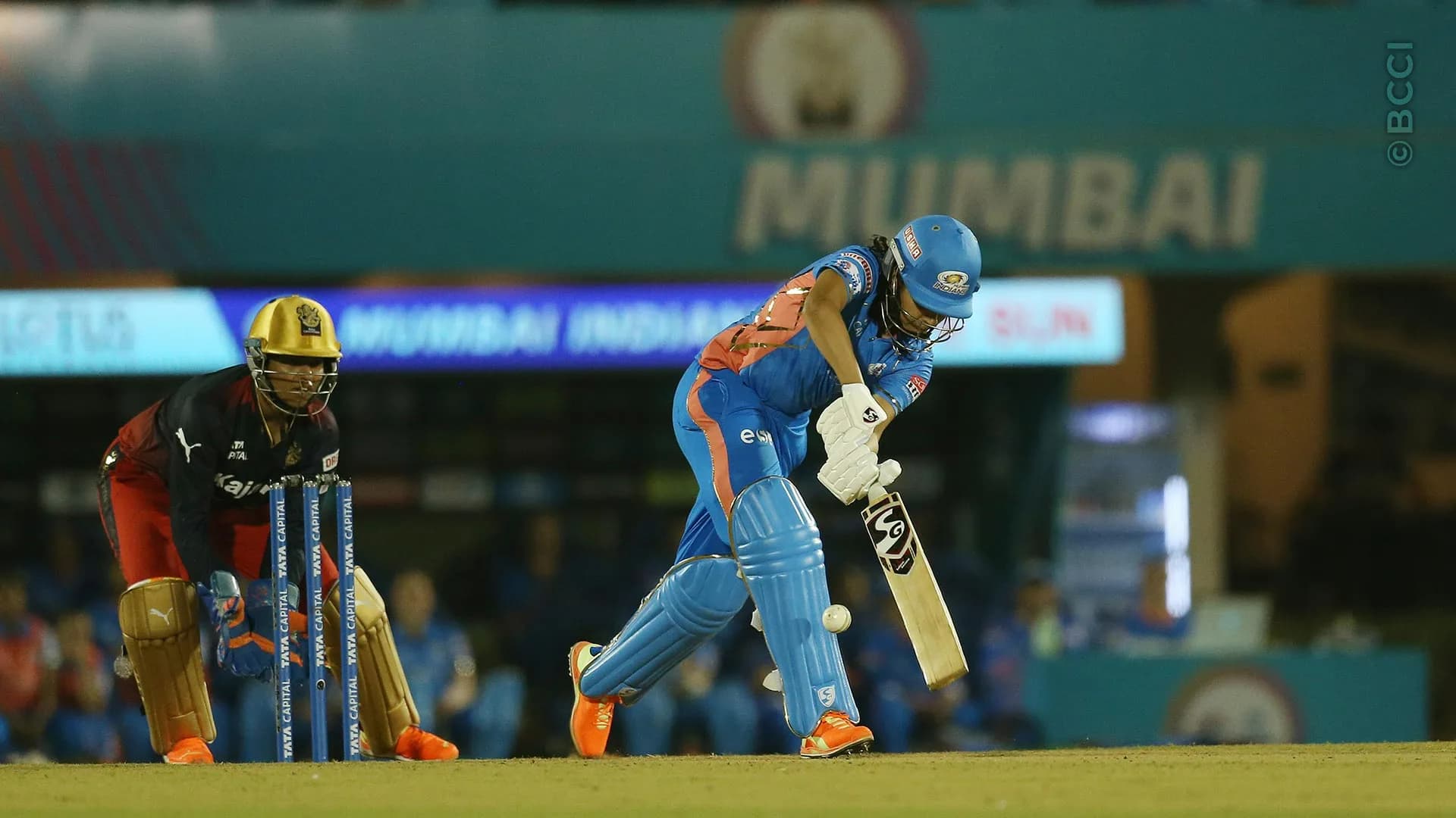 Match Album: Match 4 - Mumbai Indians vs Royal Challengers Bangalore — photo 24