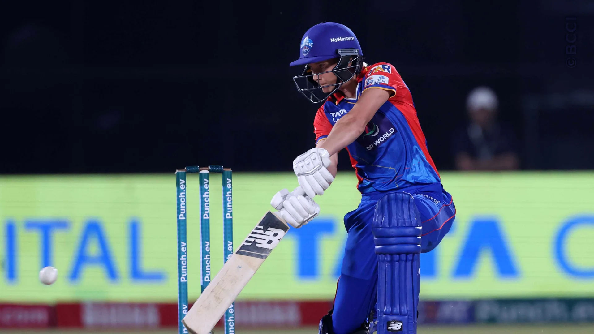 TATA WPL 2024: Match 17 - Delhi Capitals vs Royal Challengers Bangalore — photo 6