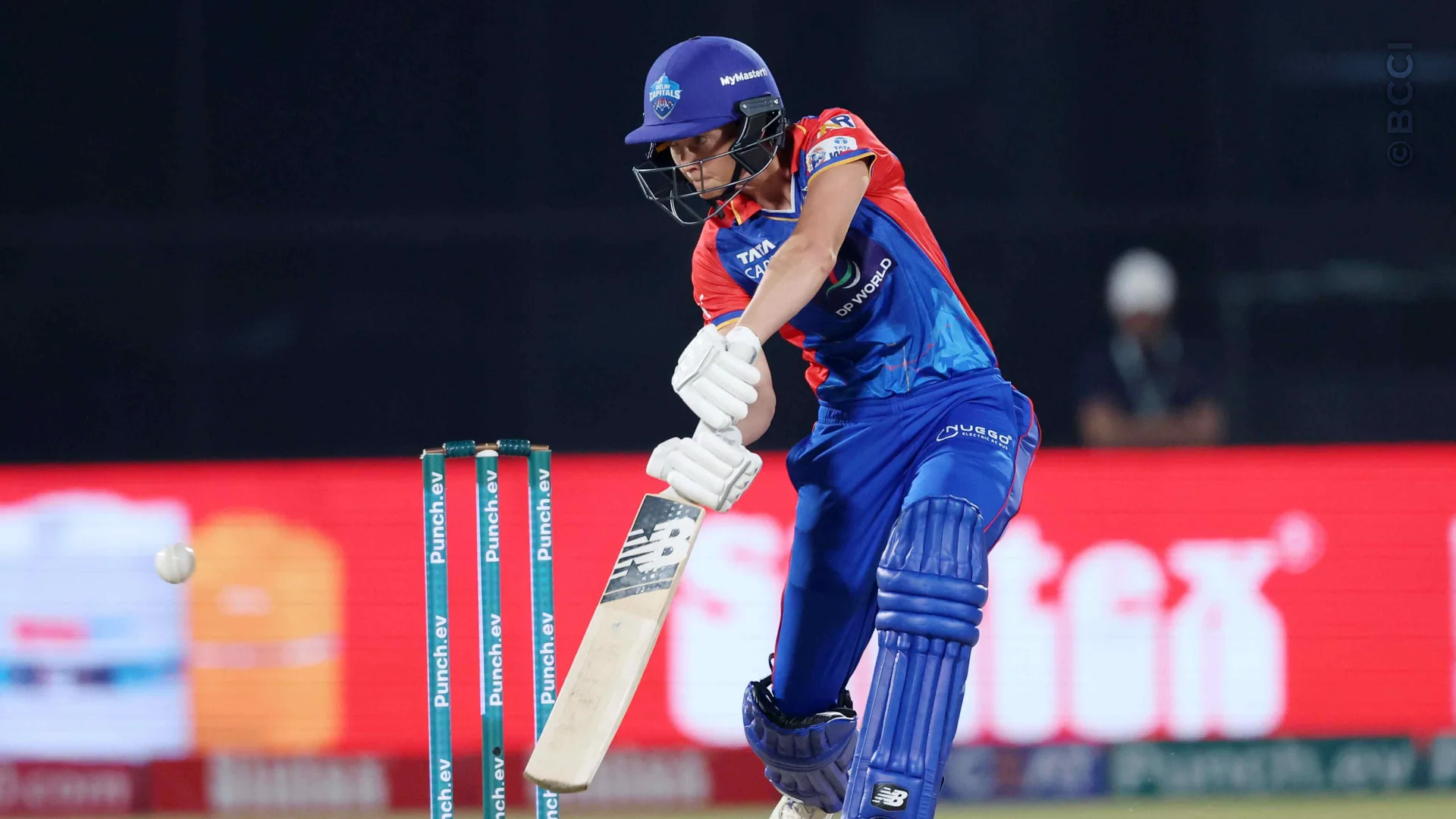 TATA WPL 2024: Match 17 - Delhi Capitals vs Royal Challengers Bangalore — photo 3