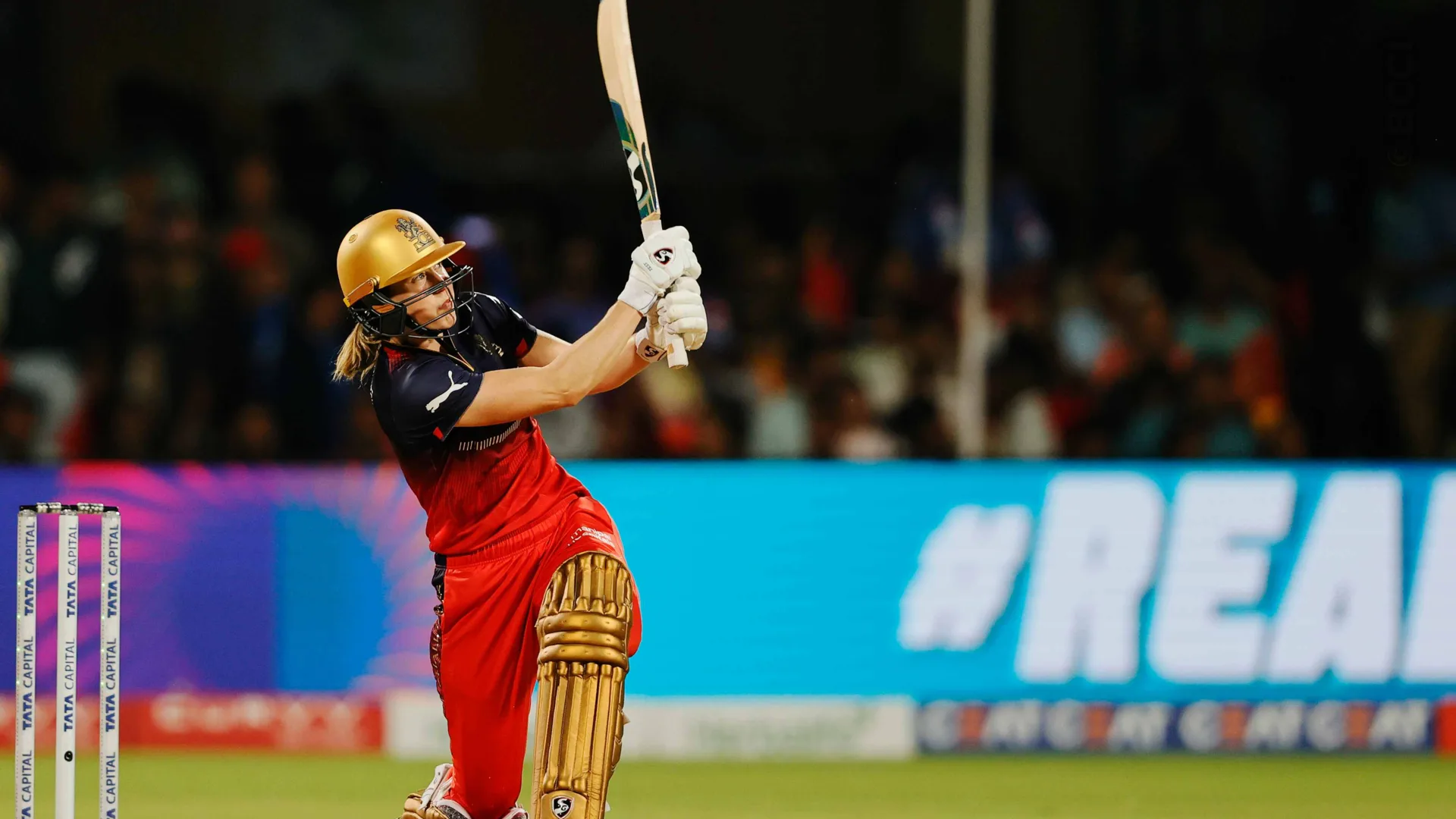 TATA WPL 2025: Match 14 - Royal Challengers Bengaluru vs Delhi Capitals — photo 17