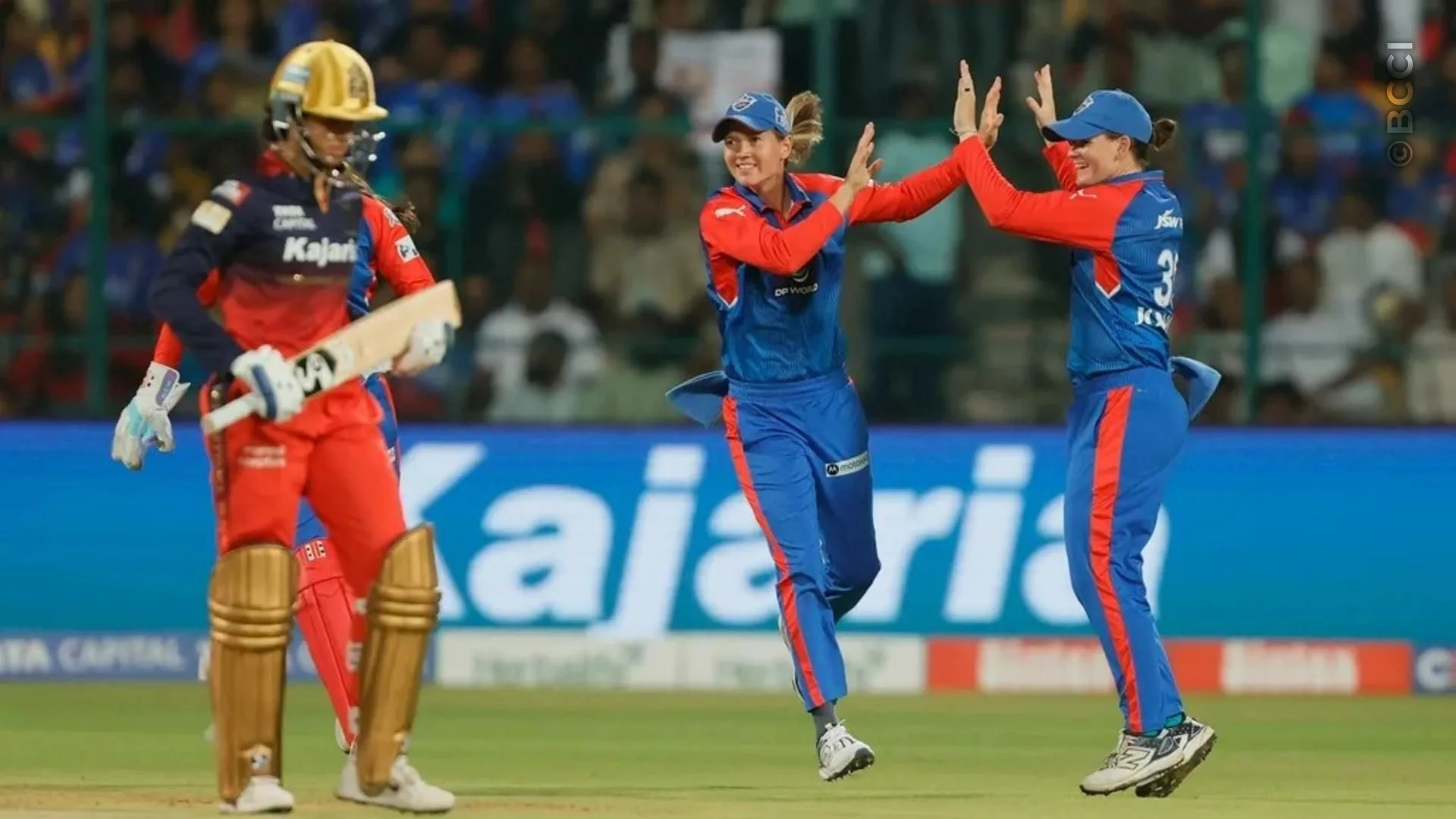 TATA WPL 2025: Match 14 - Royal Challengers Bengaluru vs Delhi Capitals — photo 8
