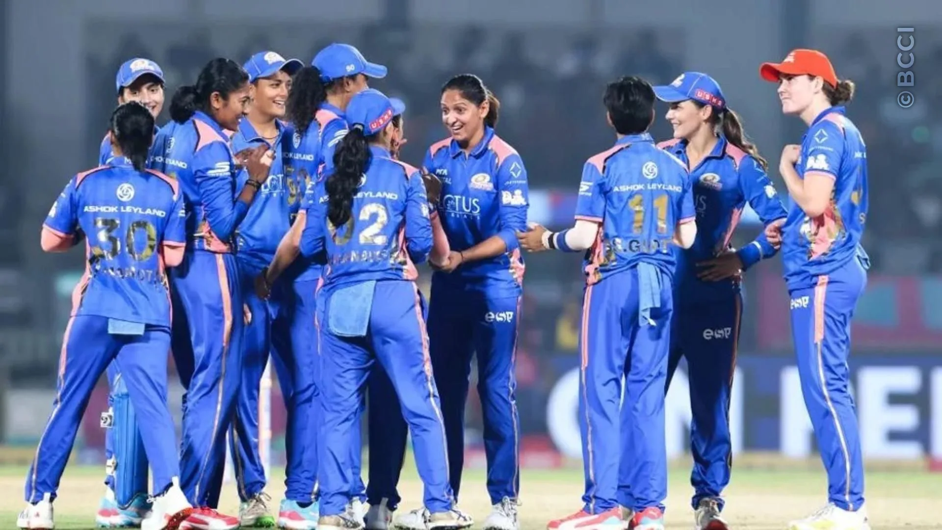 TATA WPL 2026: Match 16 - Royal Challengers Bengaluru vs Mumbai Indians — photo 21