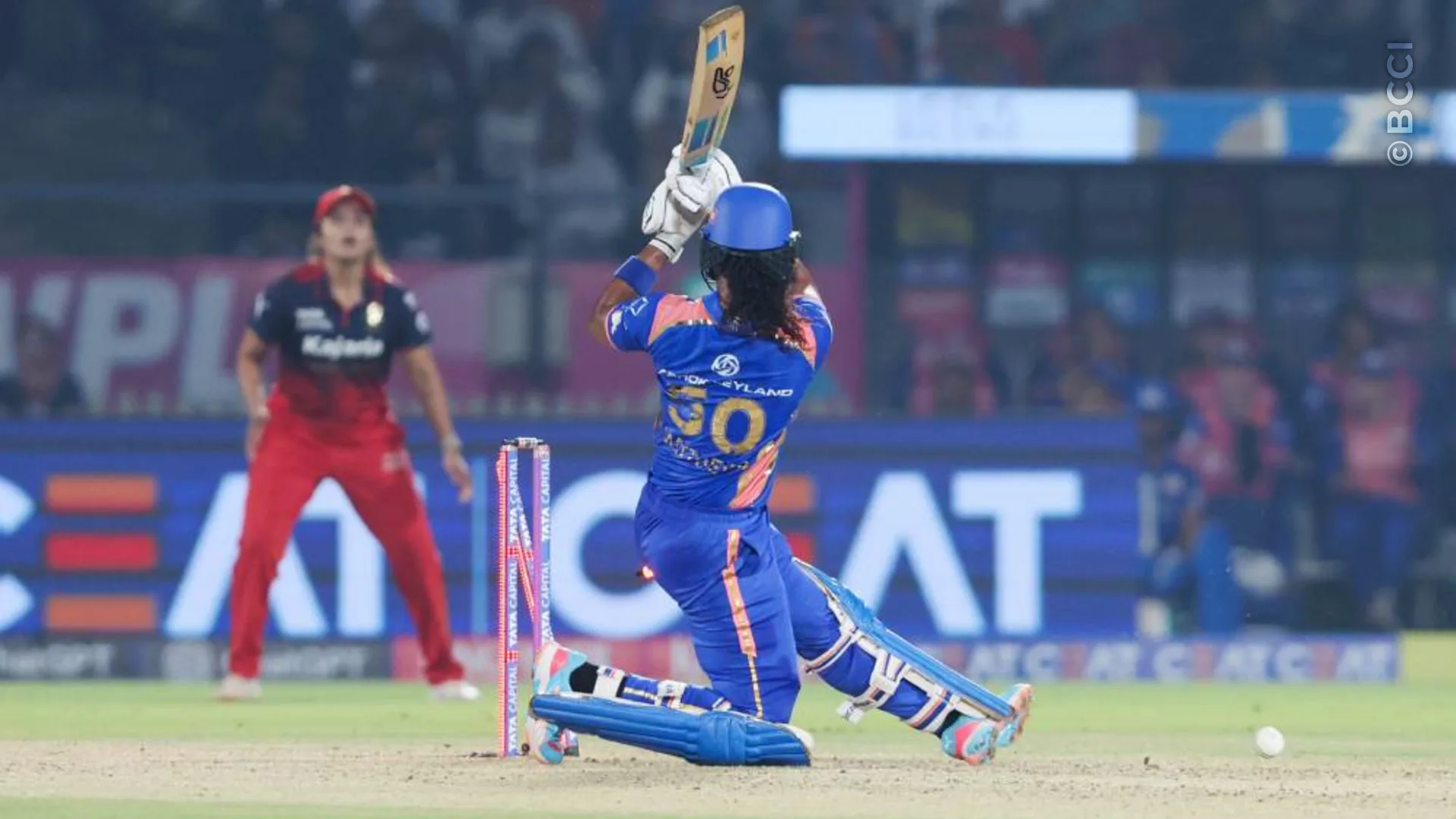 TATA WPL 2026: Match 16 - Royal Challengers Bengaluru vs Mumbai Indians — photo 18