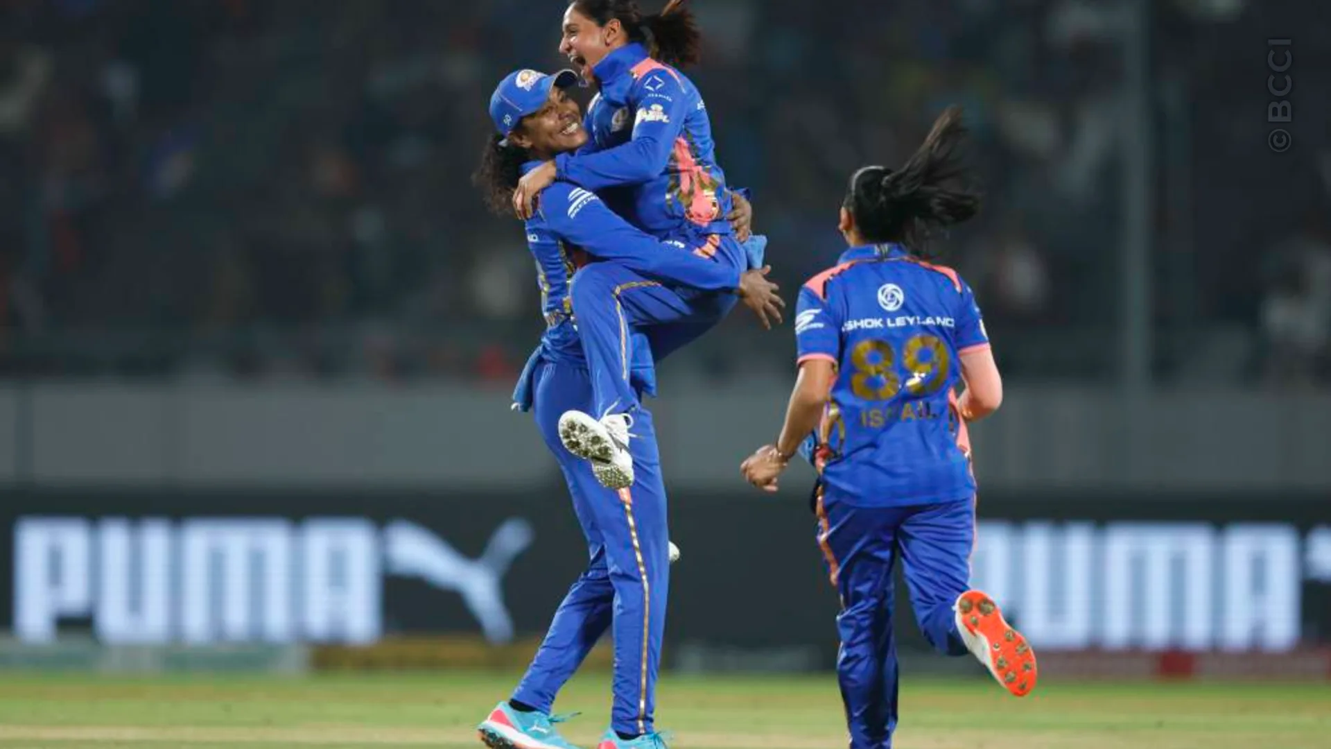 TATA WPL 2026: Match 16 - Royal Challengers Bengaluru vs Mumbai Indians — photo 23