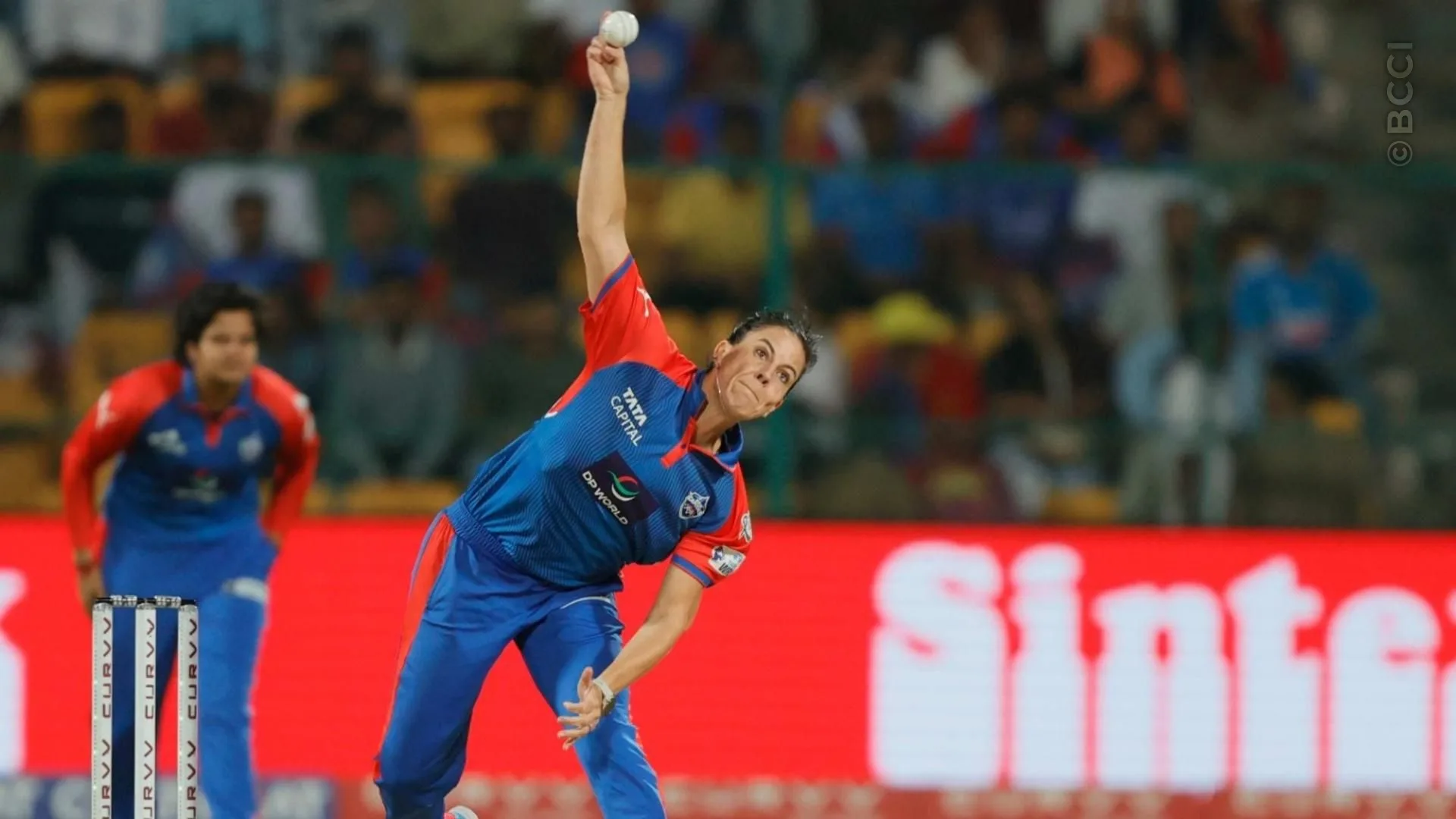 TATA WPL 2025: Match 13 - Delhi Capitals vs Mumbai Indians — photo 8