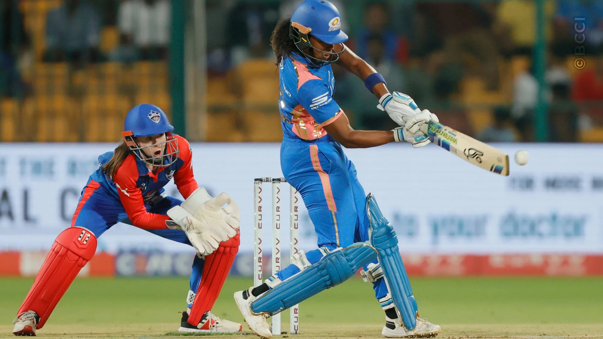 TATA WPL 2025: Match 13 - Delhi Capitals vs Mumbai Indians — photo 16