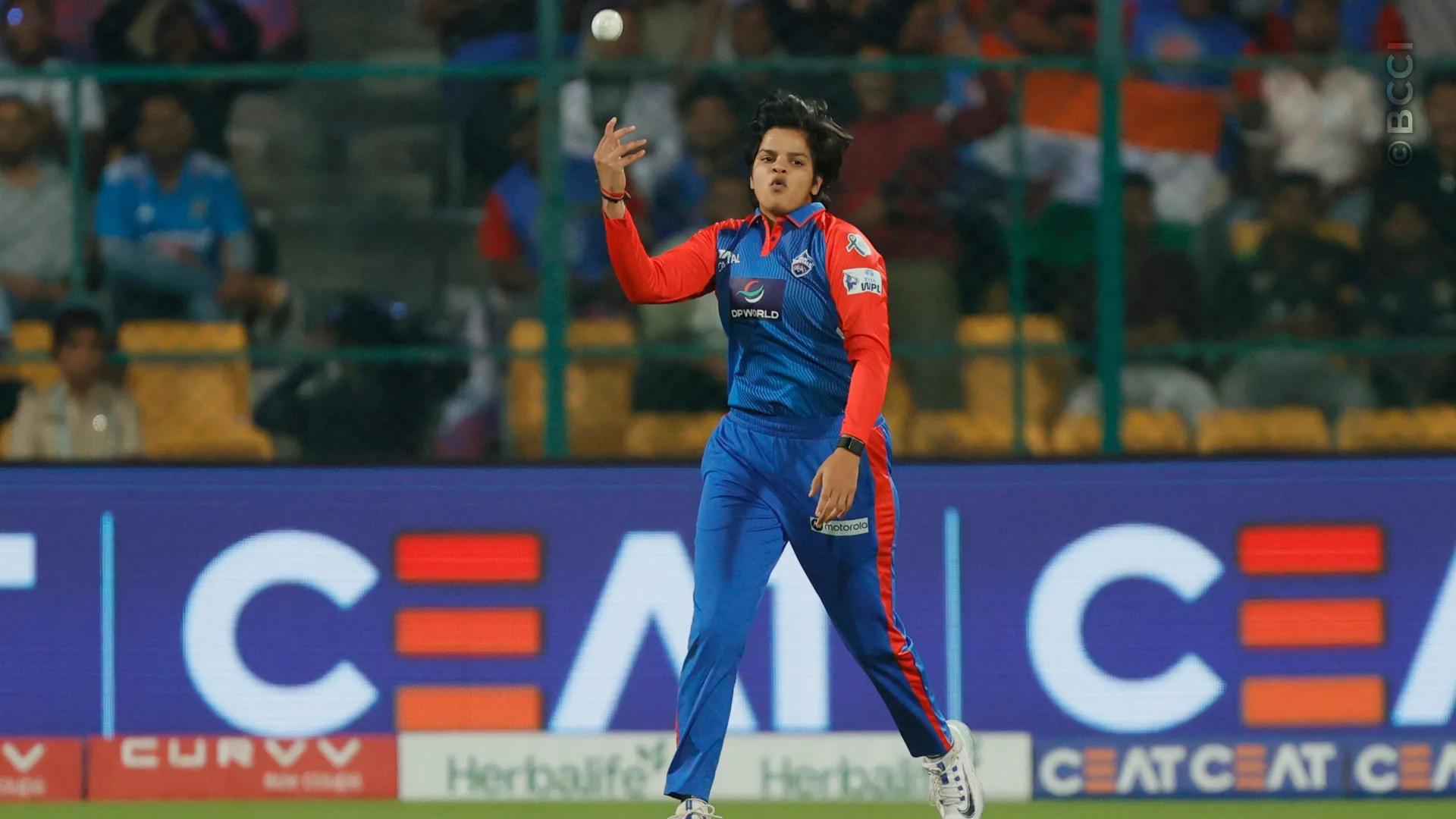 TATA WPL 2025: Match 13 - Delhi Capitals vs Mumbai Indians — photo 11
