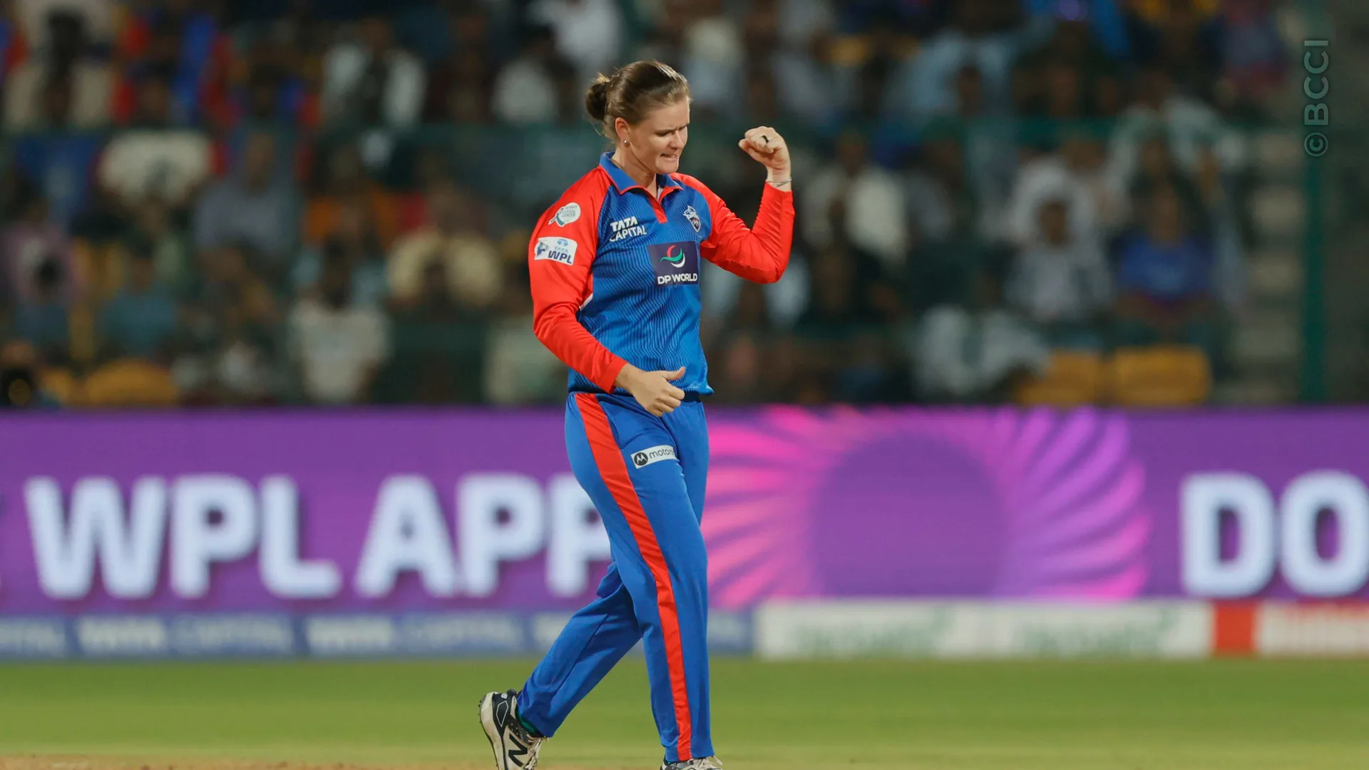 TATA WPL 2025: Match 13 - Delhi Capitals vs Mumbai Indians — photo 14