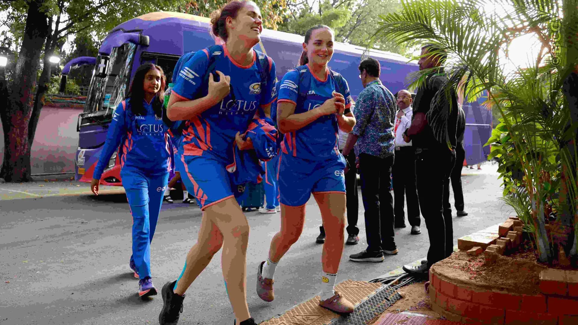 TATA WPL 2025: Match 13 - Delhi Capitals vs Mumbai Indians — photo 4