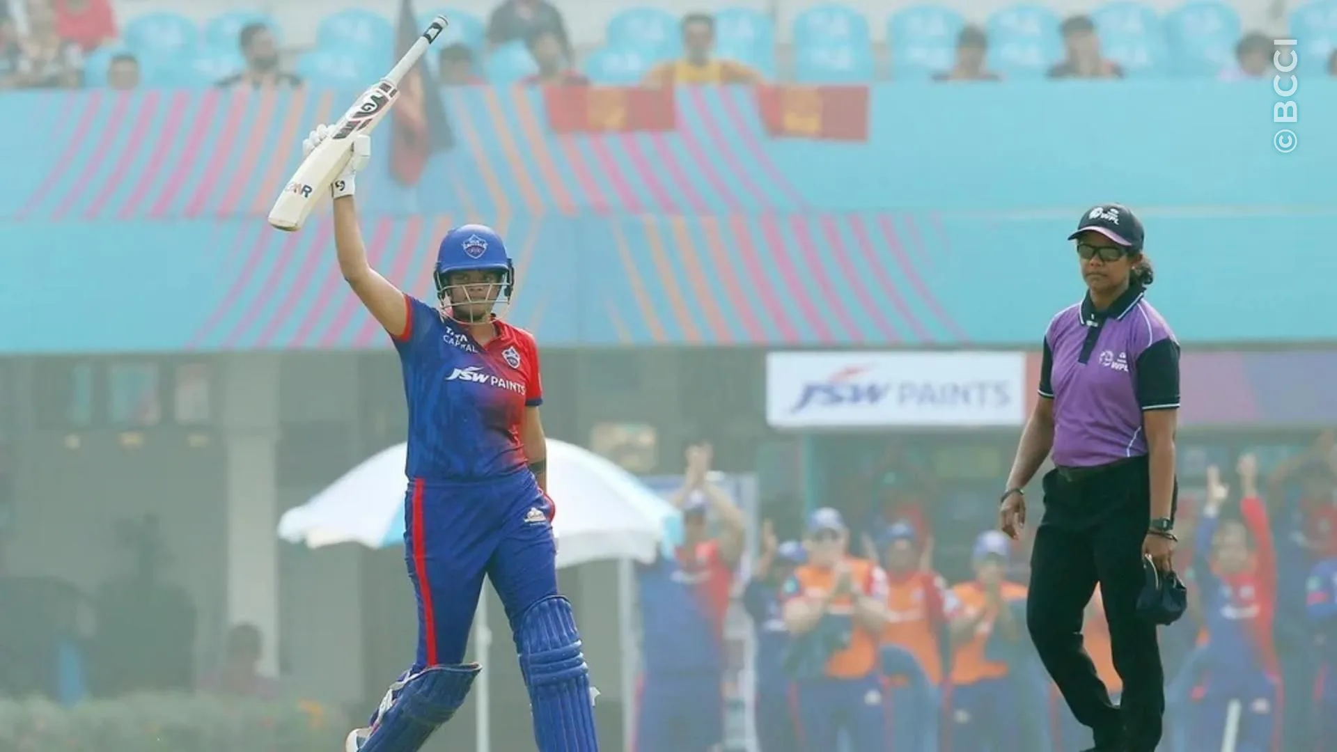 Match Album: Match 2 - Royal Challengers Bangalore vs Delhi Capitals — photo 5