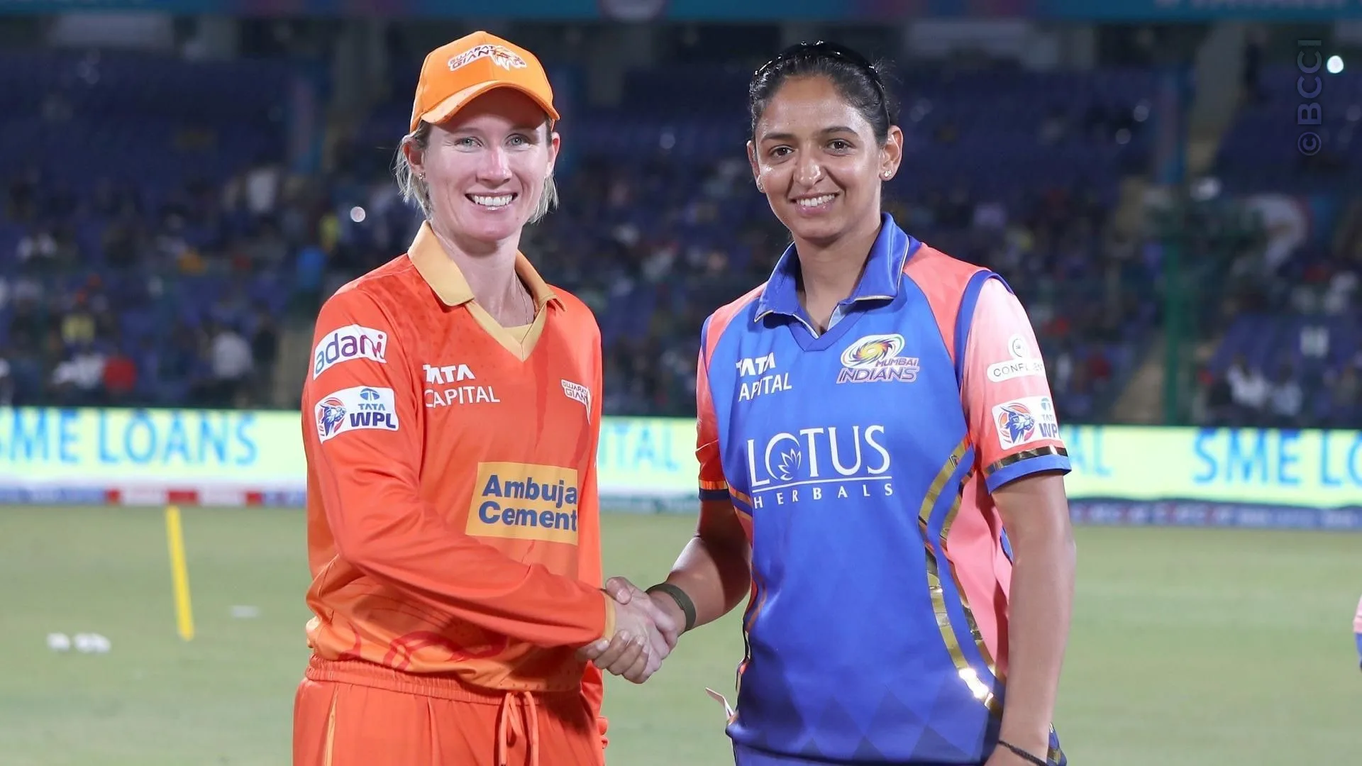 TATA WPL 2024: Match 16 - Mumbai Indians vs Gujarat Giants — photo 1