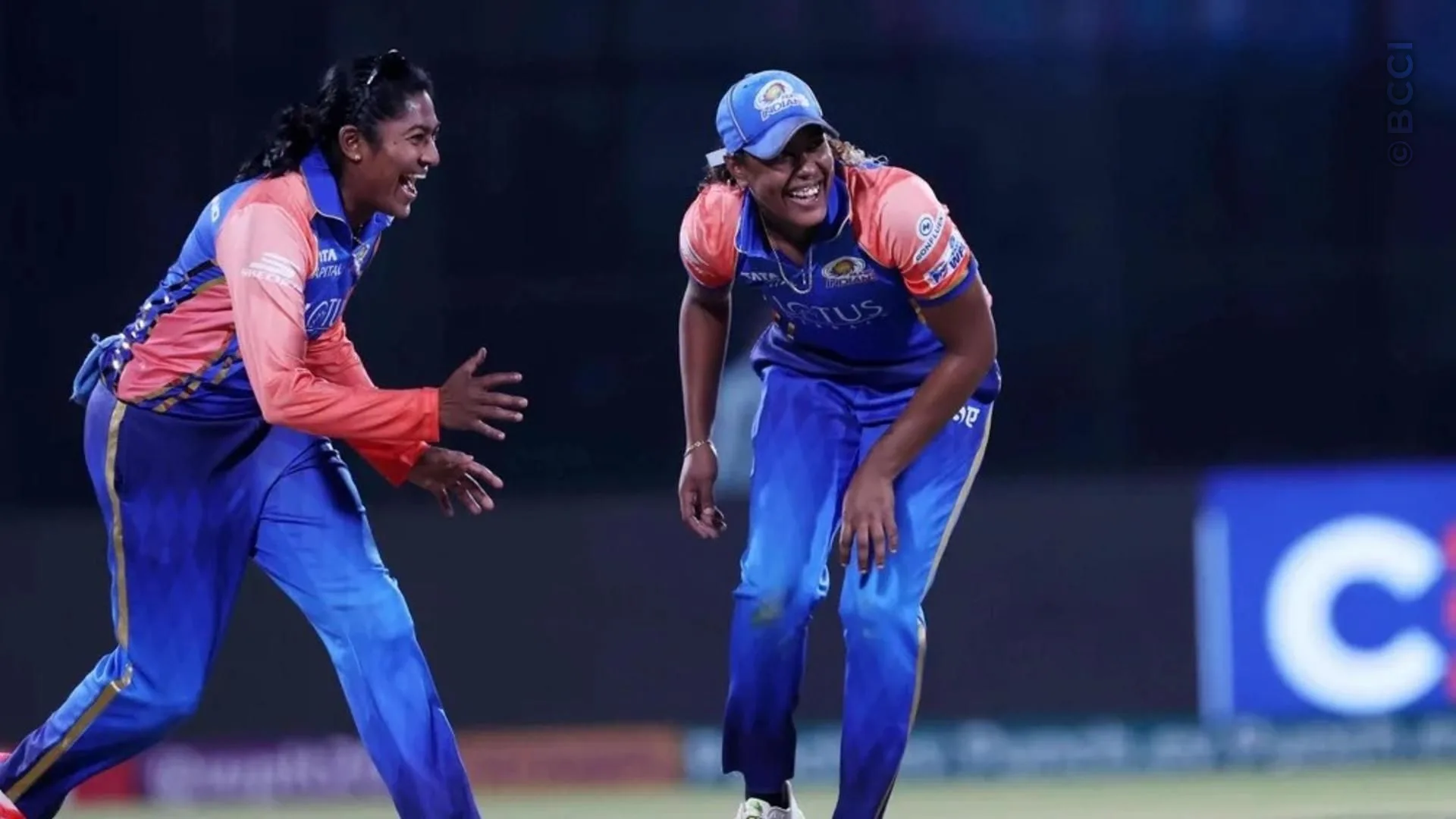 TATA WPL 2024: Match 16 - Mumbai Indians vs Gujarat Giants — photo 4