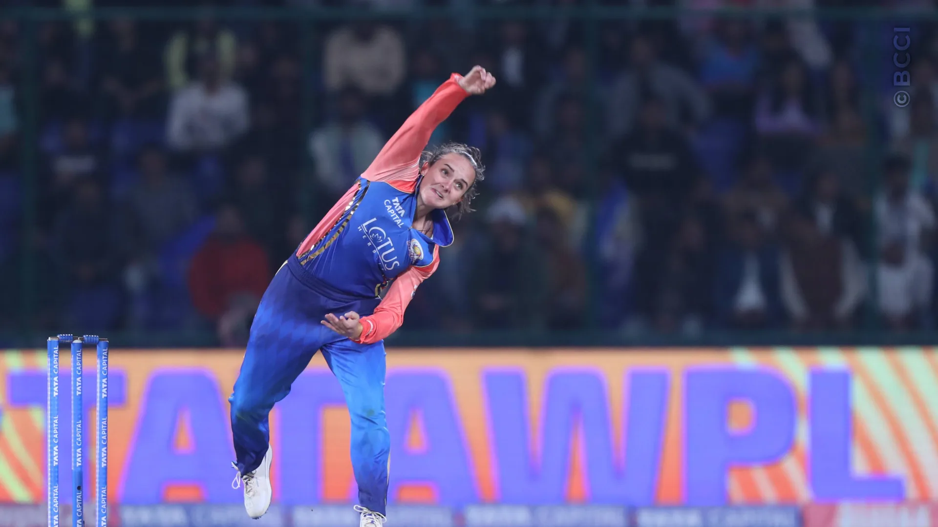 TATA WPL 2024: Match 16 - Mumbai Indians vs Gujarat Giants — photo 17