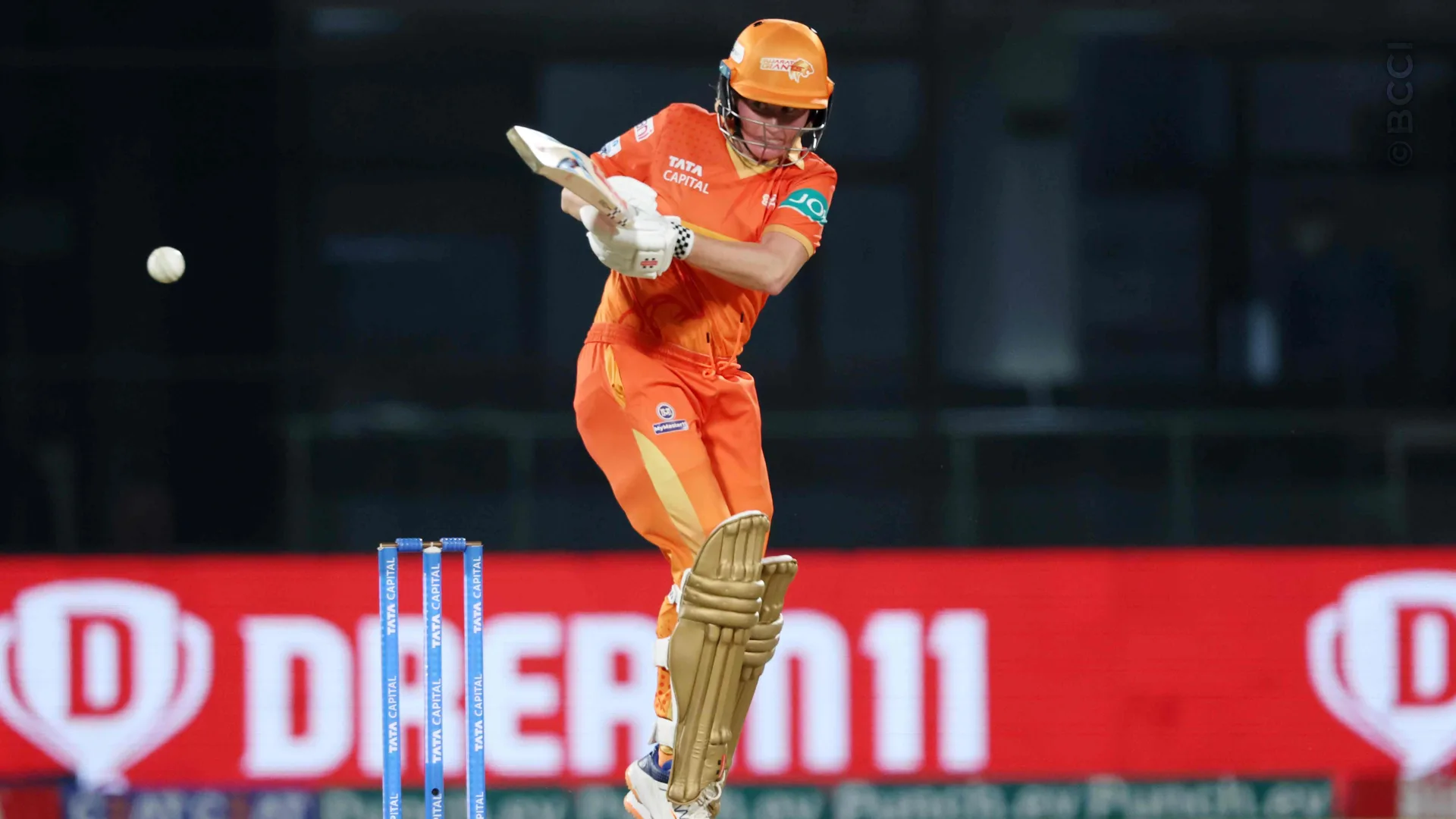 TATA WPL 2024: Match 16 - Mumbai Indians vs Gujarat Giants — photo 12
