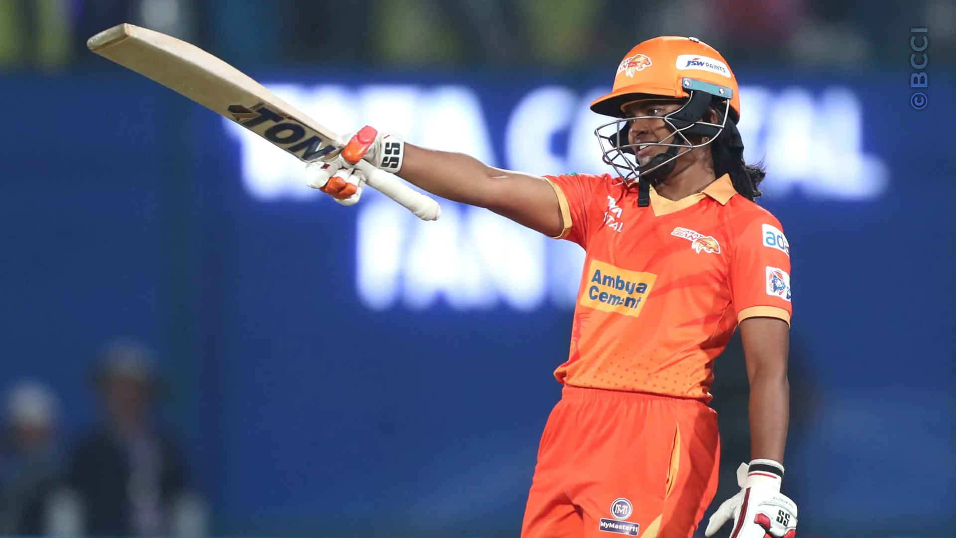 TATA WPL 2024: Match 16 - Mumbai Indians vs Gujarat Giants — photo 19