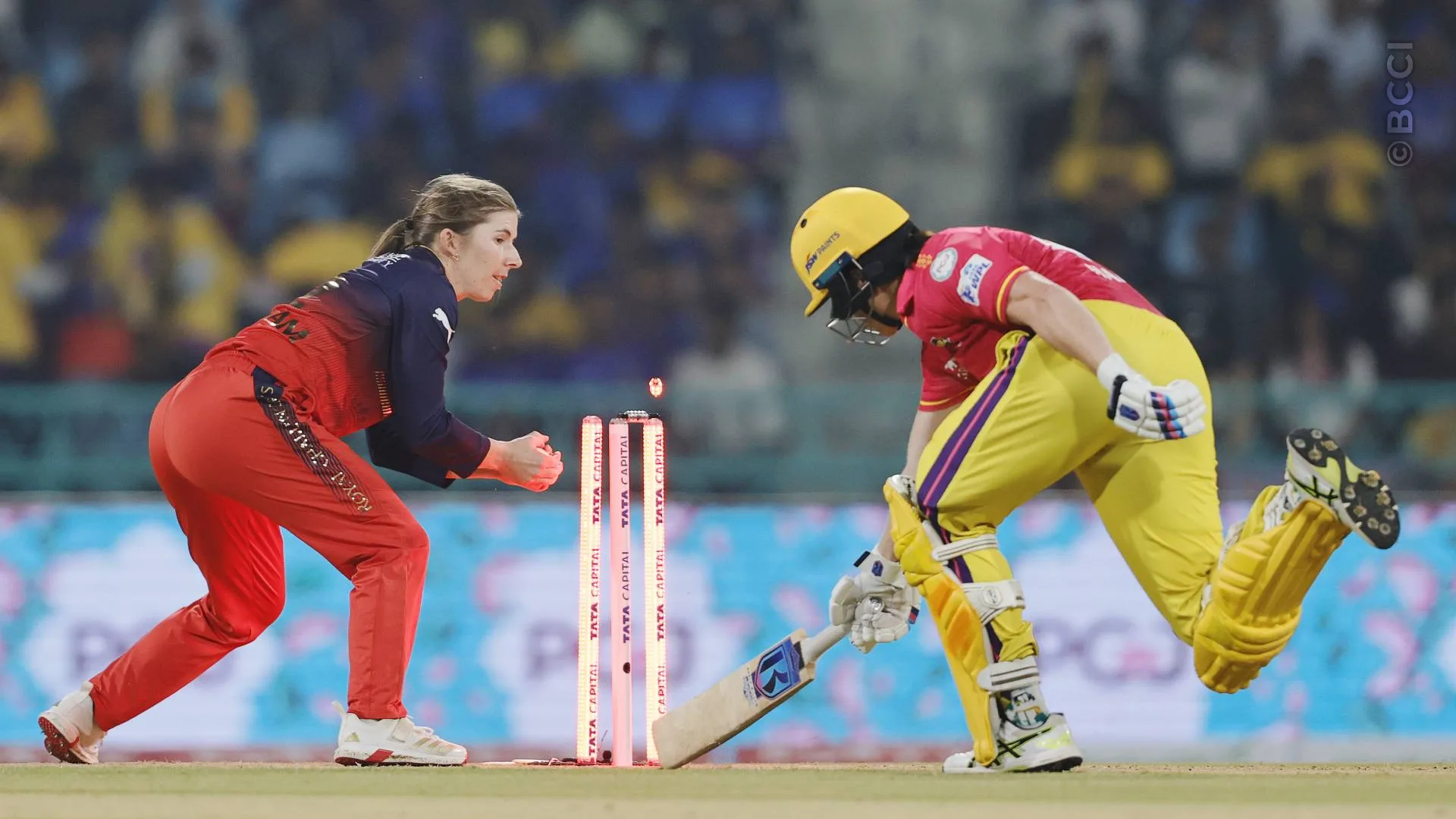 TATA WPL 2025: Match 18 - UP Warriorz vs Royal Challengers Bengaluru — photo 16