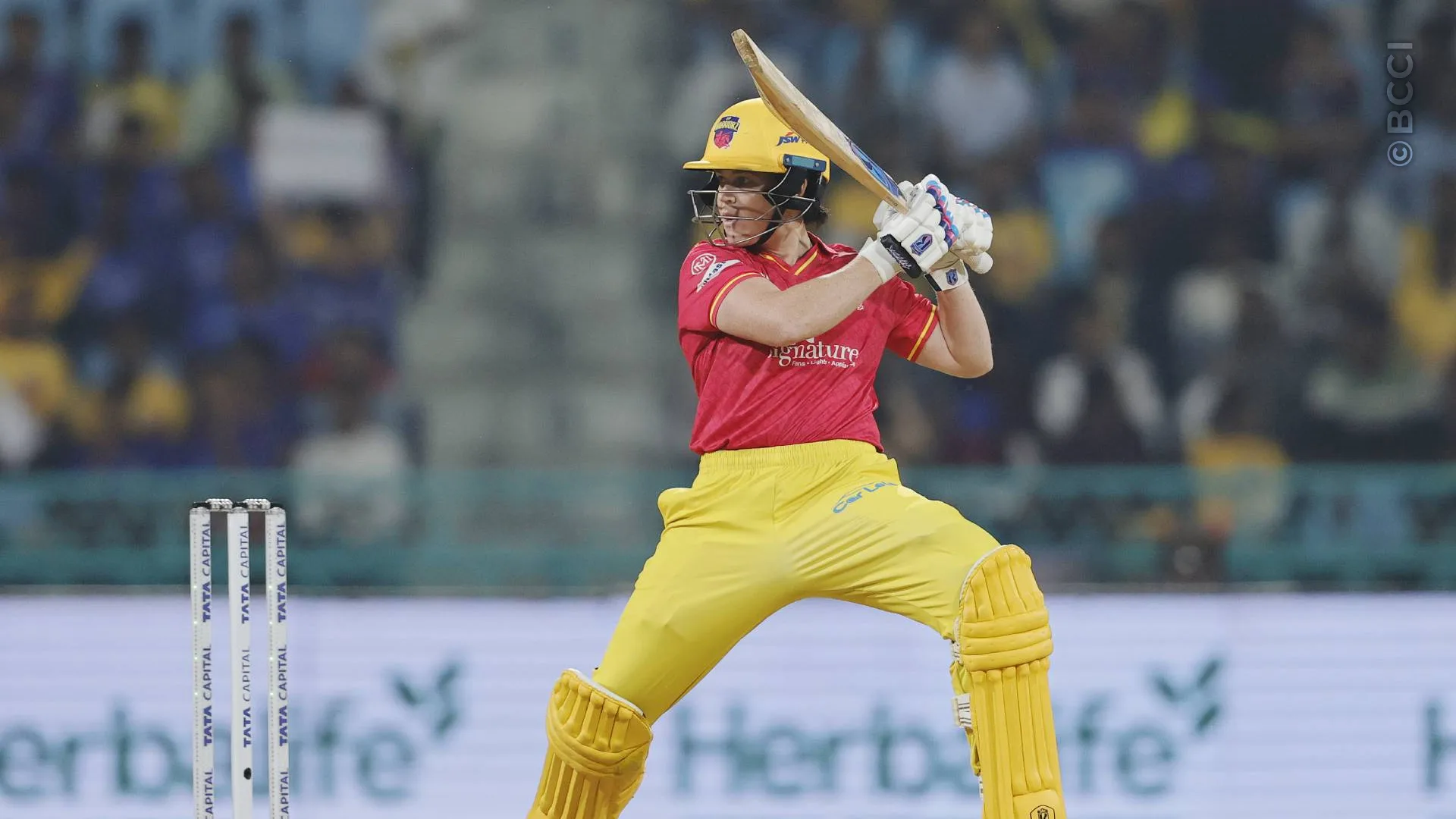 TATA WPL 2025: Match 18 - UP Warriorz vs Royal Challengers Bengaluru — photo 7