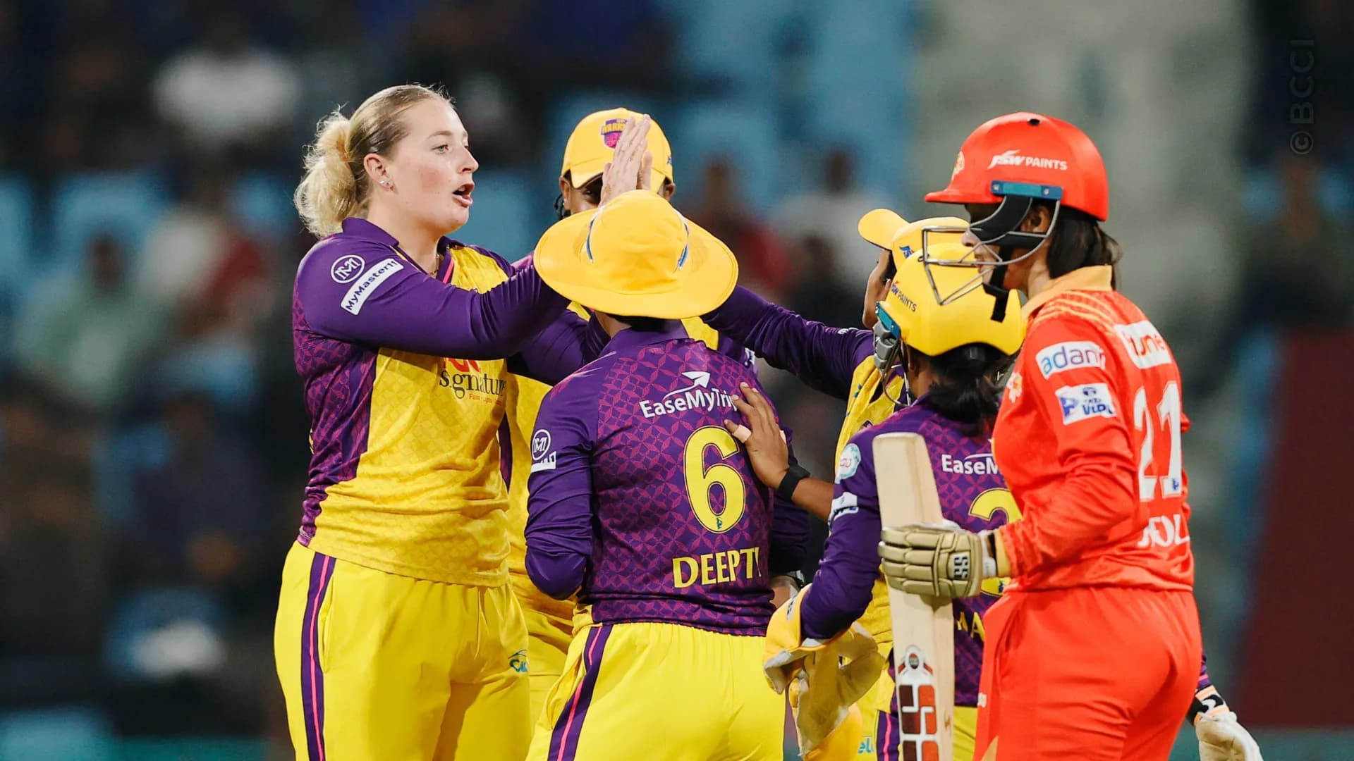 TATA WPL 2025: Match 15 - UP Warriorz vs Gujarat Giants — photo 19