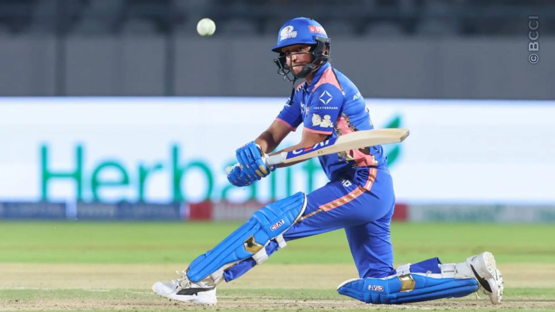 TATA WPL 2026: Match 13 - Delhi Capitals vs Mumbai Indians — photo 8