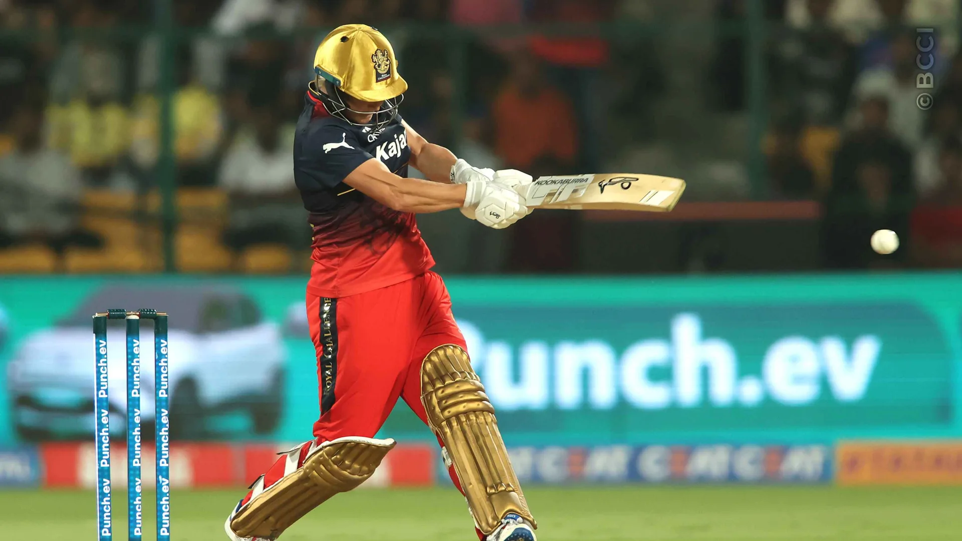 TATA WPL 2024: Match 9 - Royal Challengers Bangalore vs Mumbai Indians — photo 6