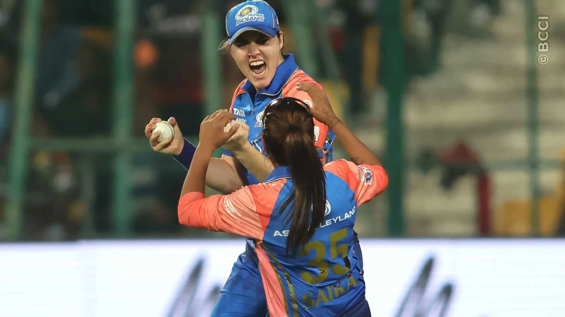 TATA WPL 2024: Match 9 - Royal Challengers Bangalore vs Mumbai Indians — photo 7