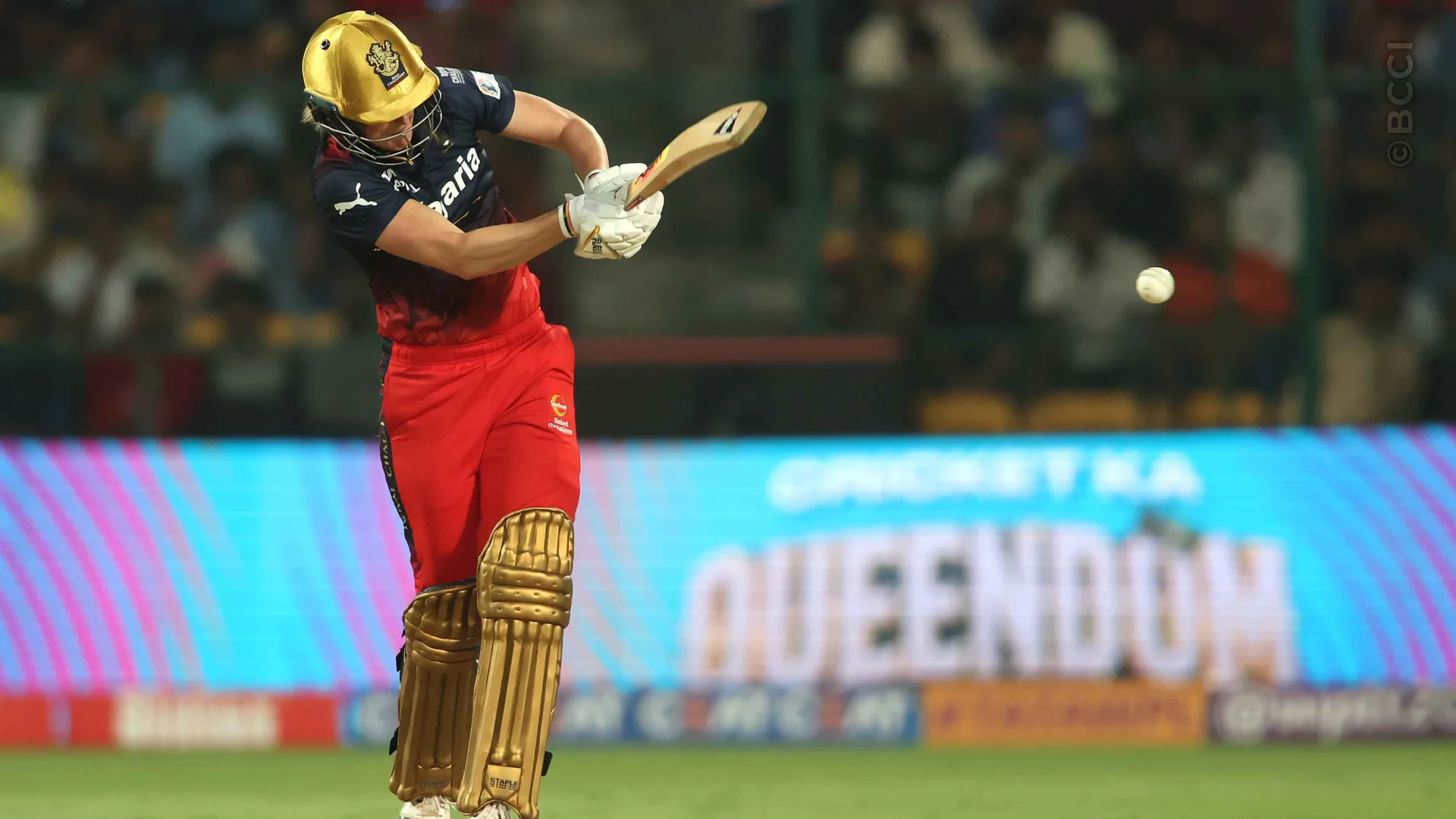 TATA WPL 2024: Match 9 - Royal Challengers Bangalore vs Mumbai Indians — photo 21