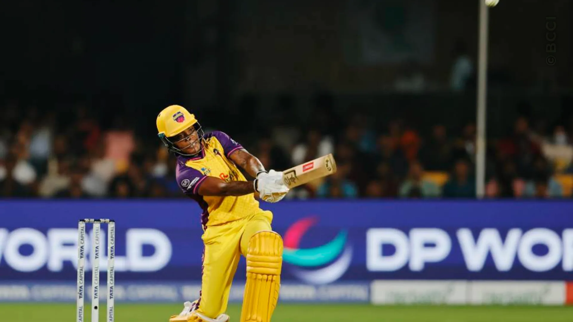 TATA WPL 2025: Match 8 - Delhi Capitals vs UP Warriorz — photo 10