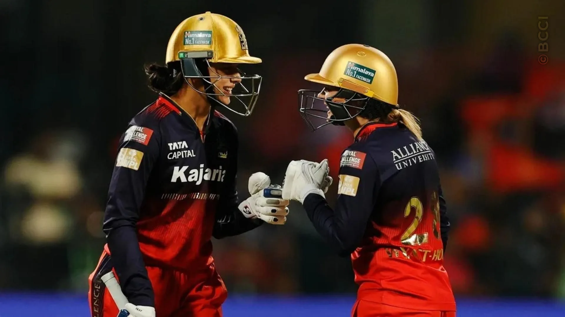 TATA WPL 2025: Match 7 - Royal Challengers Bengaluru vs Mumbai Indians — photo 19