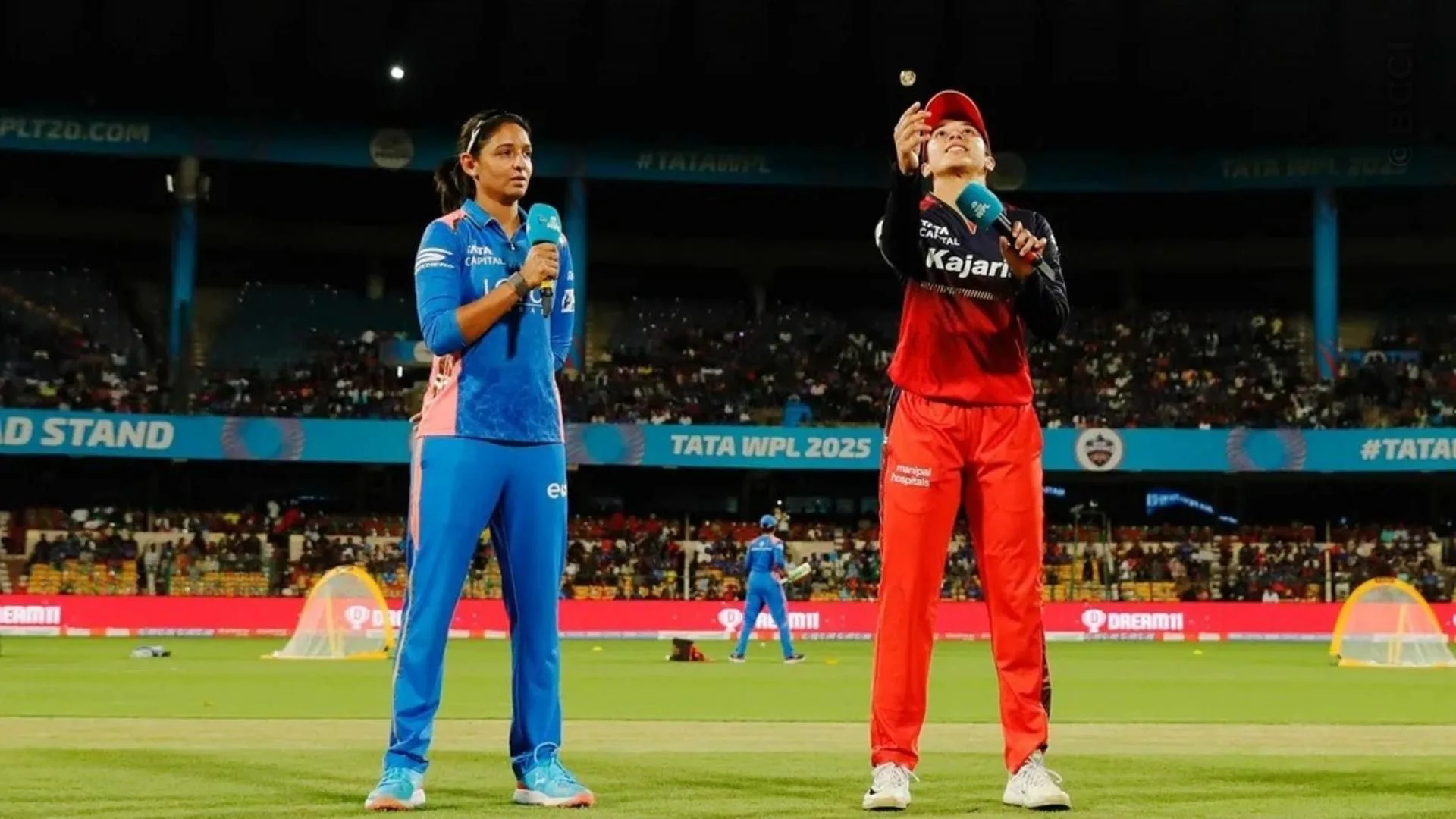 TATA WPL 2025: Match 7 - Royal Challengers Bengaluru vs Mumbai Indians — photo 4