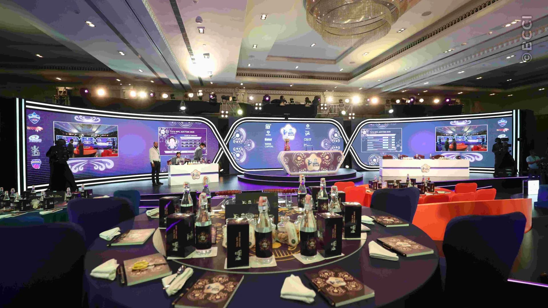 TATA WPL 2025 Player Auction — photo 9